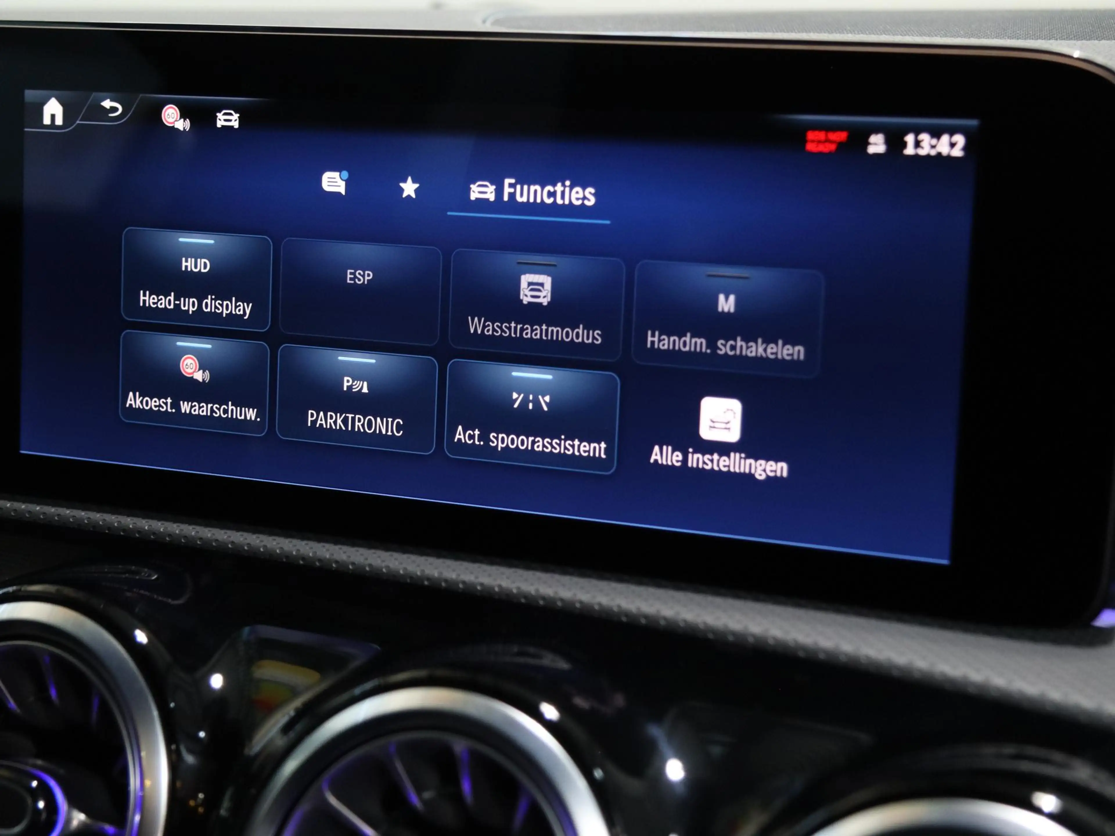 Mercedes-Benz A 250 250e Business Solution AMG | Panoramaschuifdak | P — photo 14