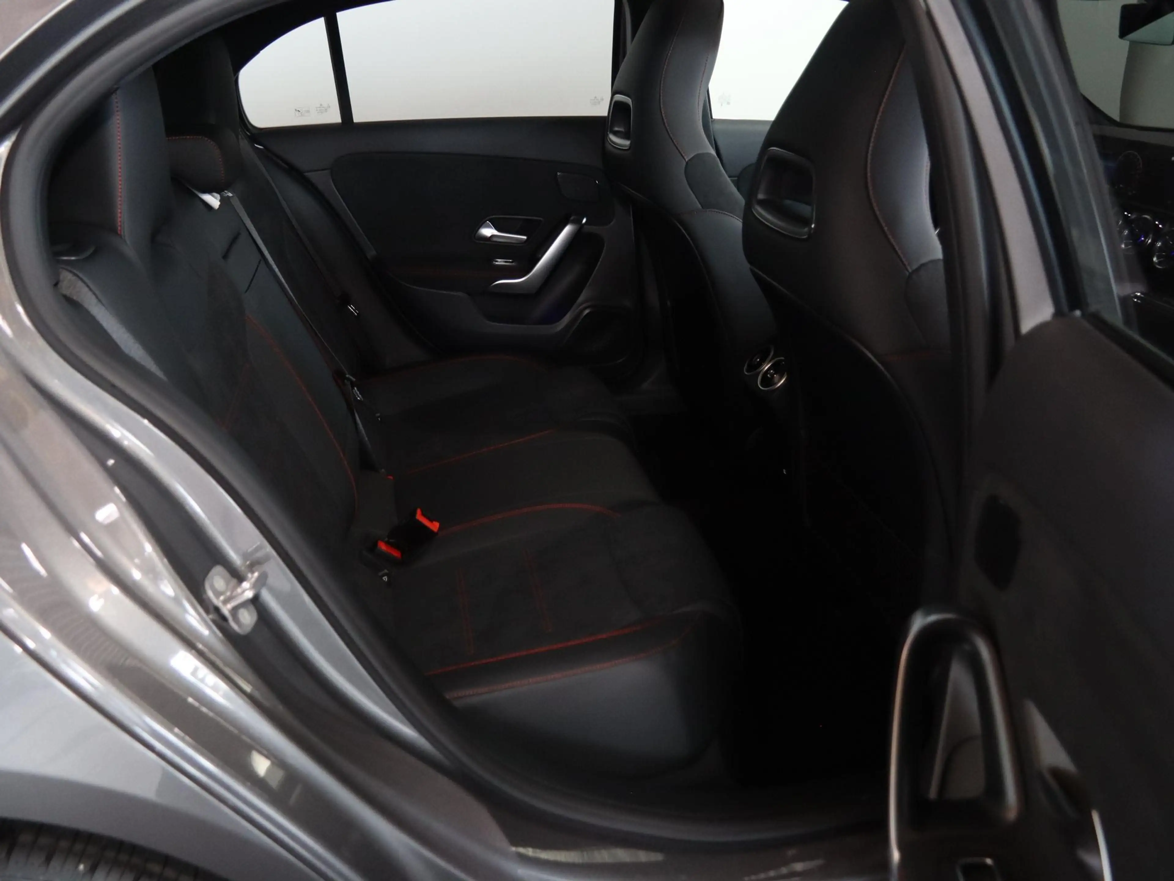 Mercedes-Benz A 250 250e Business Solution AMG | Panoramaschuifdak | P — photo 8