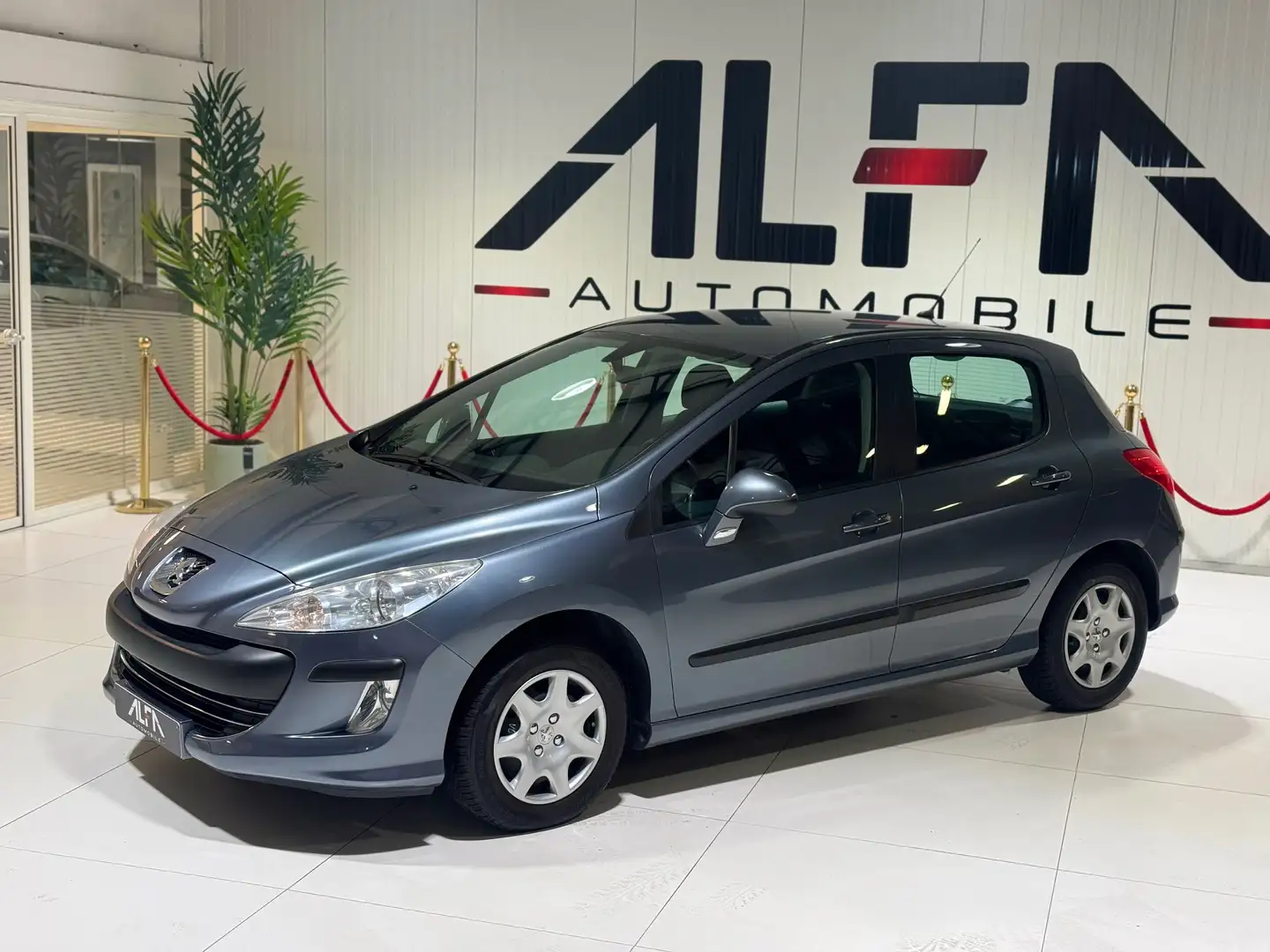 Peugeot 308 1.4i Confort Pack *Clim*1er Main*Garantie 12 mois - 2