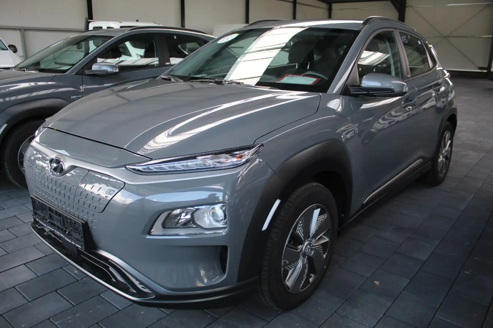 Hyundai Kona Basis Elektro 2WD Grey - 1