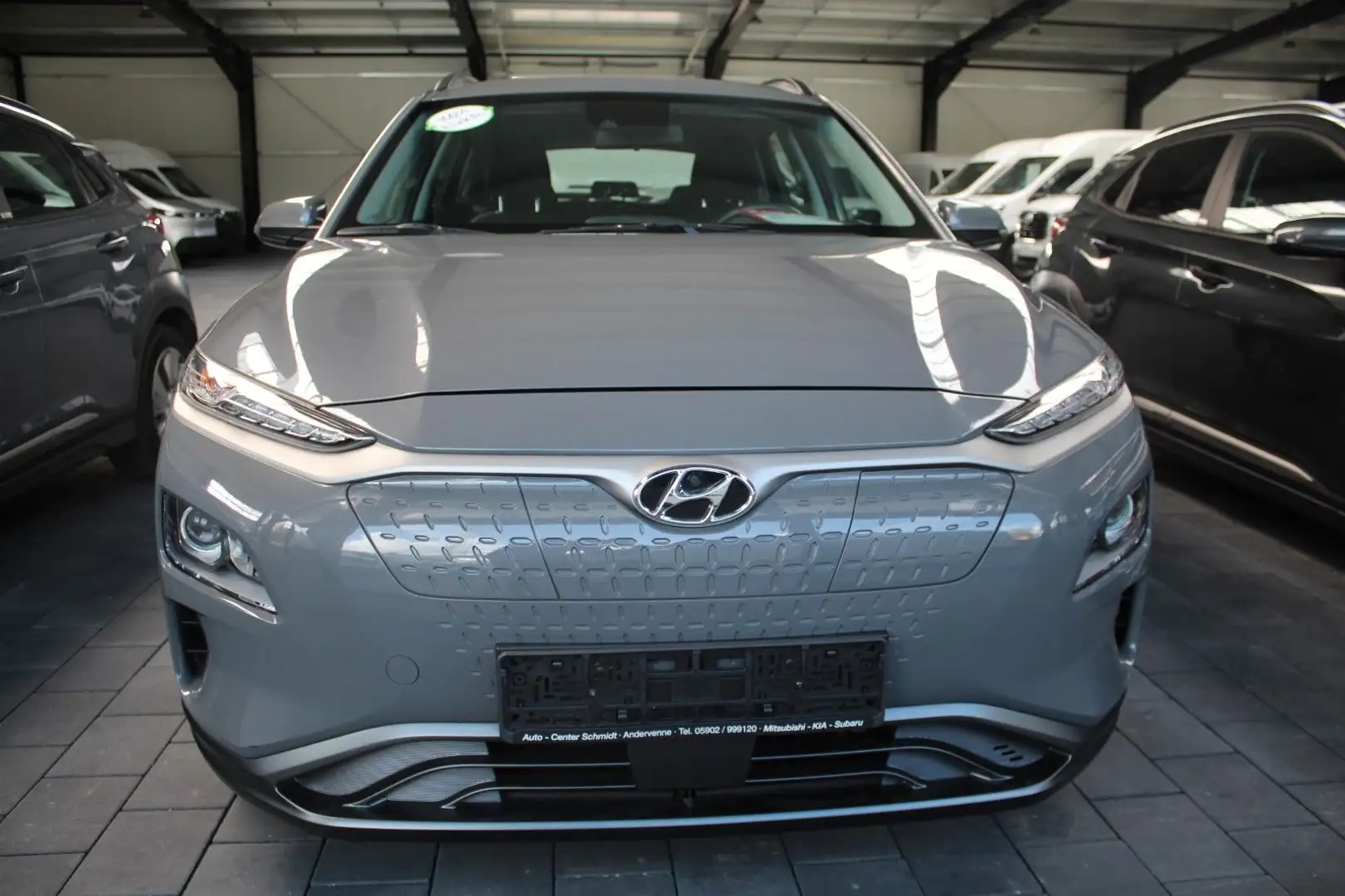Hyundai Kona Basis Elektro 2WD Grey - 2