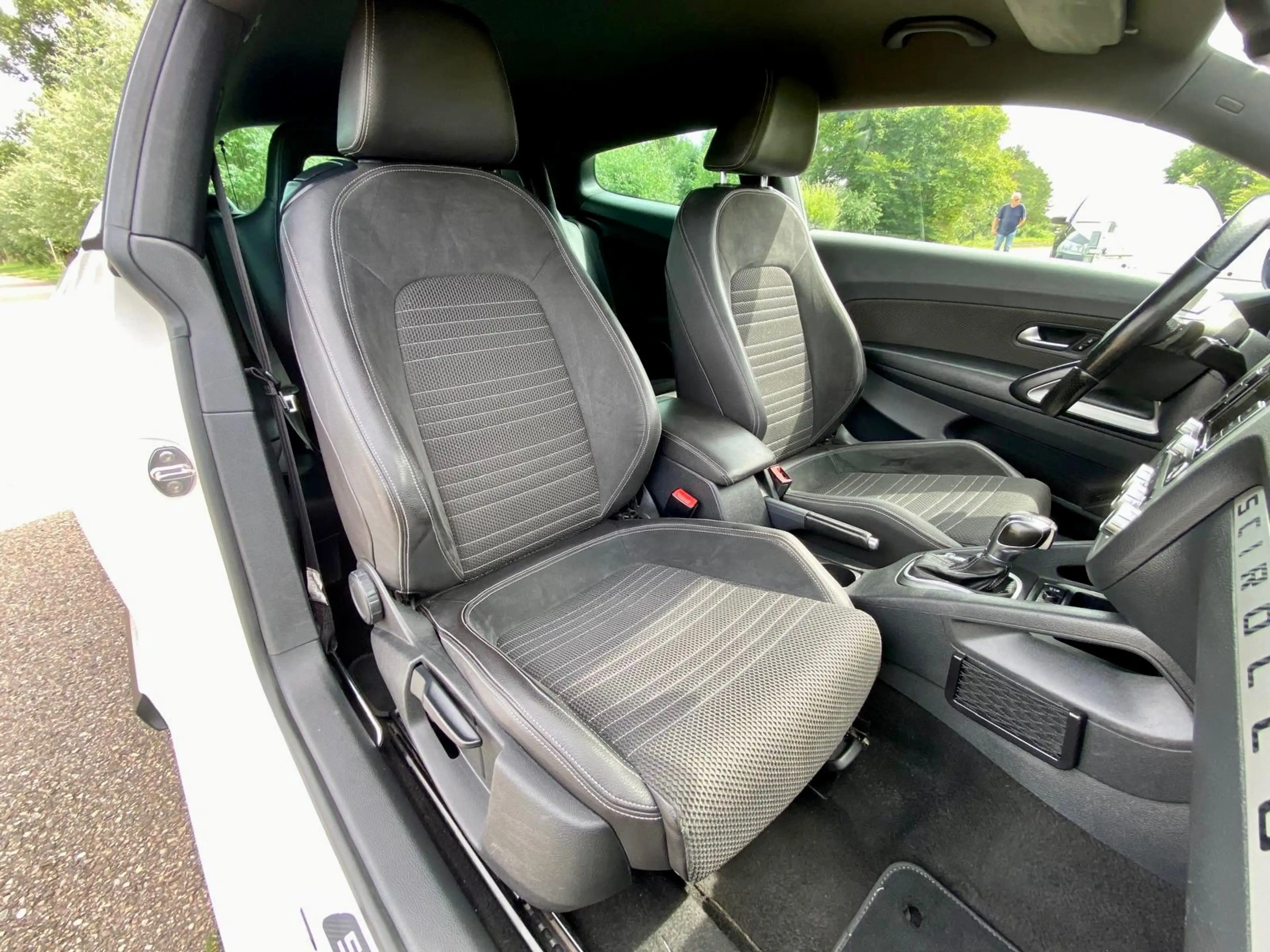 Volkswagen Scirocco 1.4 TSI Highline Plus Sport Automaat NAVI 161PK GO — photo 2