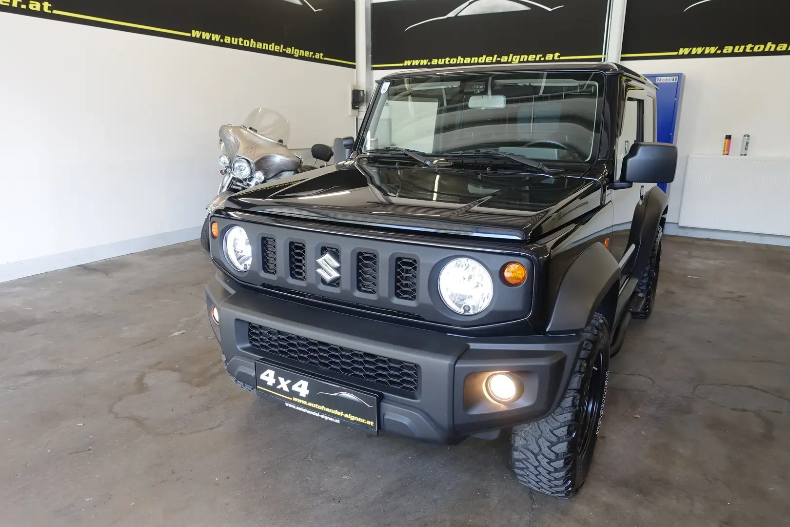 Suzuki Jimny 1,5 VVT Allgrip N1 Clear Schwarz - 1