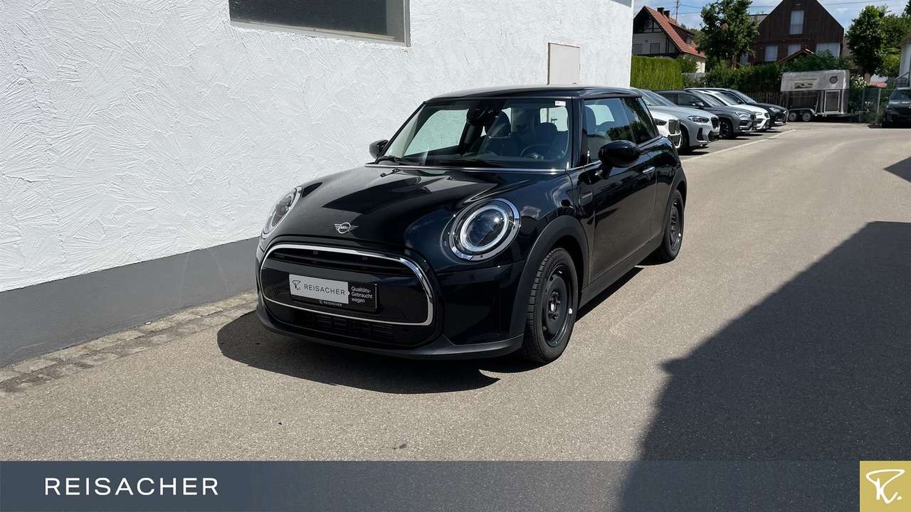 MINI Cooper 2023 — Classic-Trim