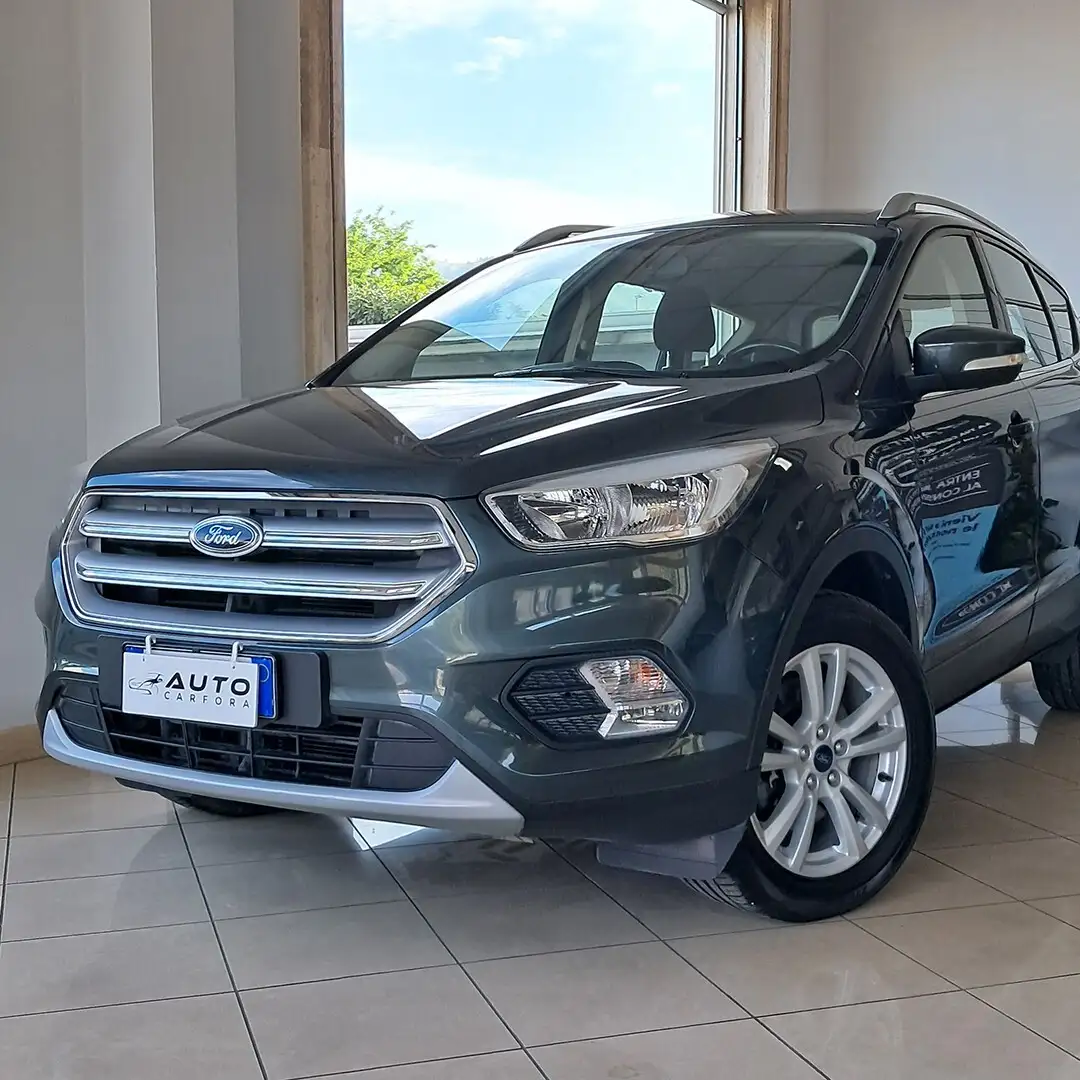 Ford Kuga 1.5 TDCI 120 CV S&S 2WD Titanium Grau - 2