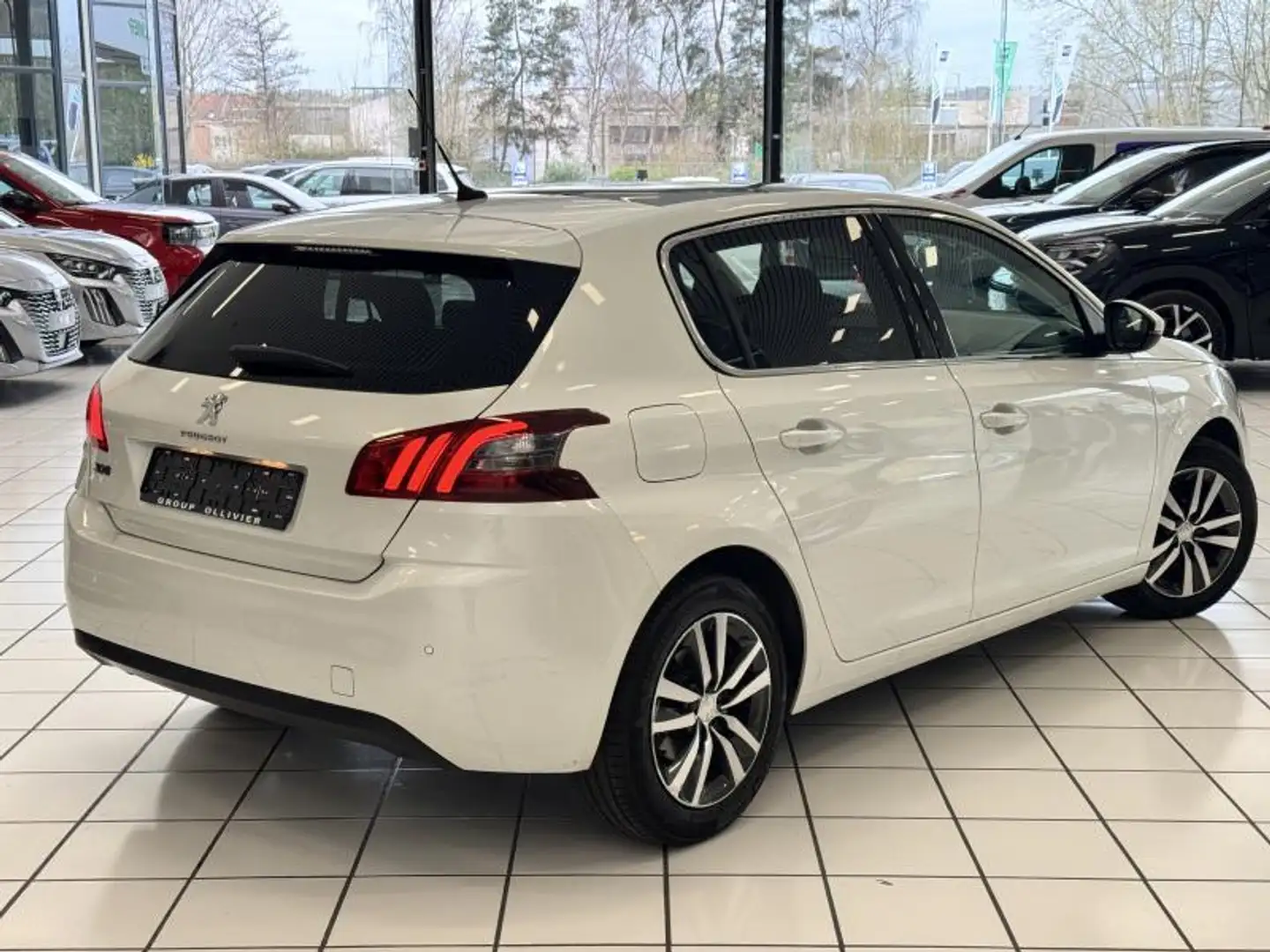 Peugeot 308 *** Allure *** Blanc - 2