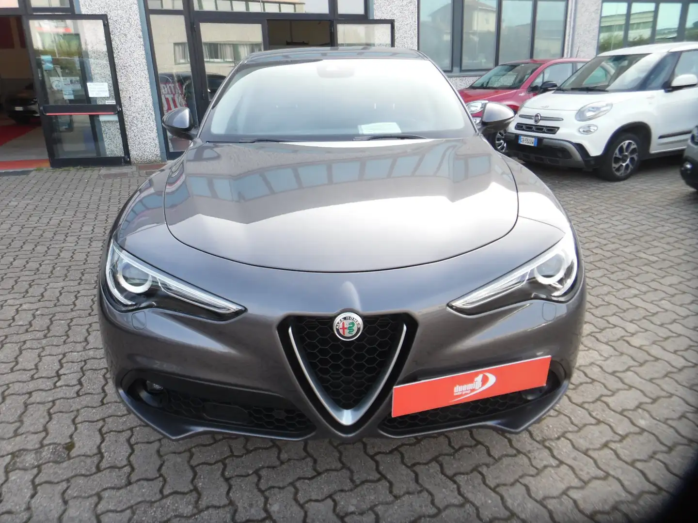 Alfa Romeo Stelvio Stelvio 2.2 t Executive Q4 190cv auto my19 Grigio - 2