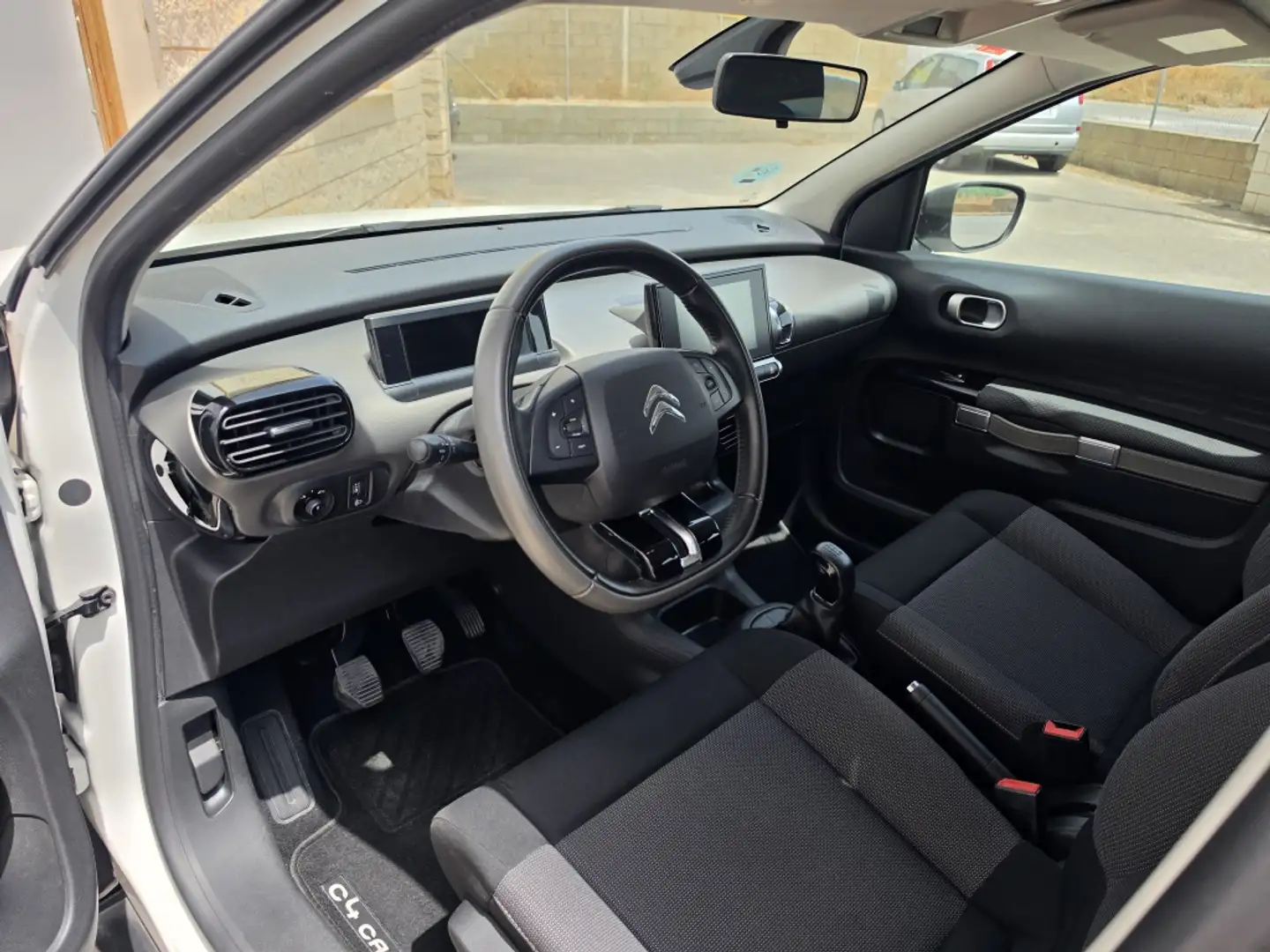 Citroen C4 Cactus 1.6 BlueHDi S&S Shine 100 Blanco - 2