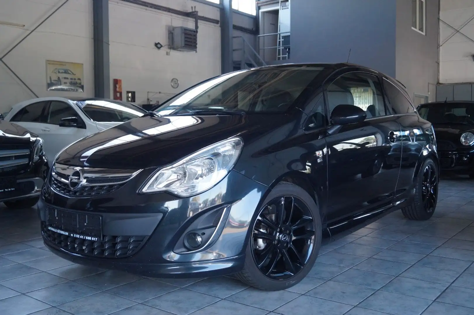 Opel Corsa 1.4 D 150 Jahre Opel*T.Leder*Navi*PDC* Zwart - 1