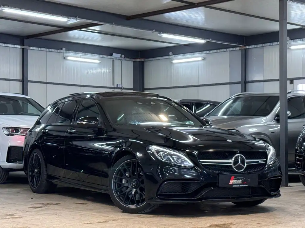 Mercedes-Benz C 63 AMG