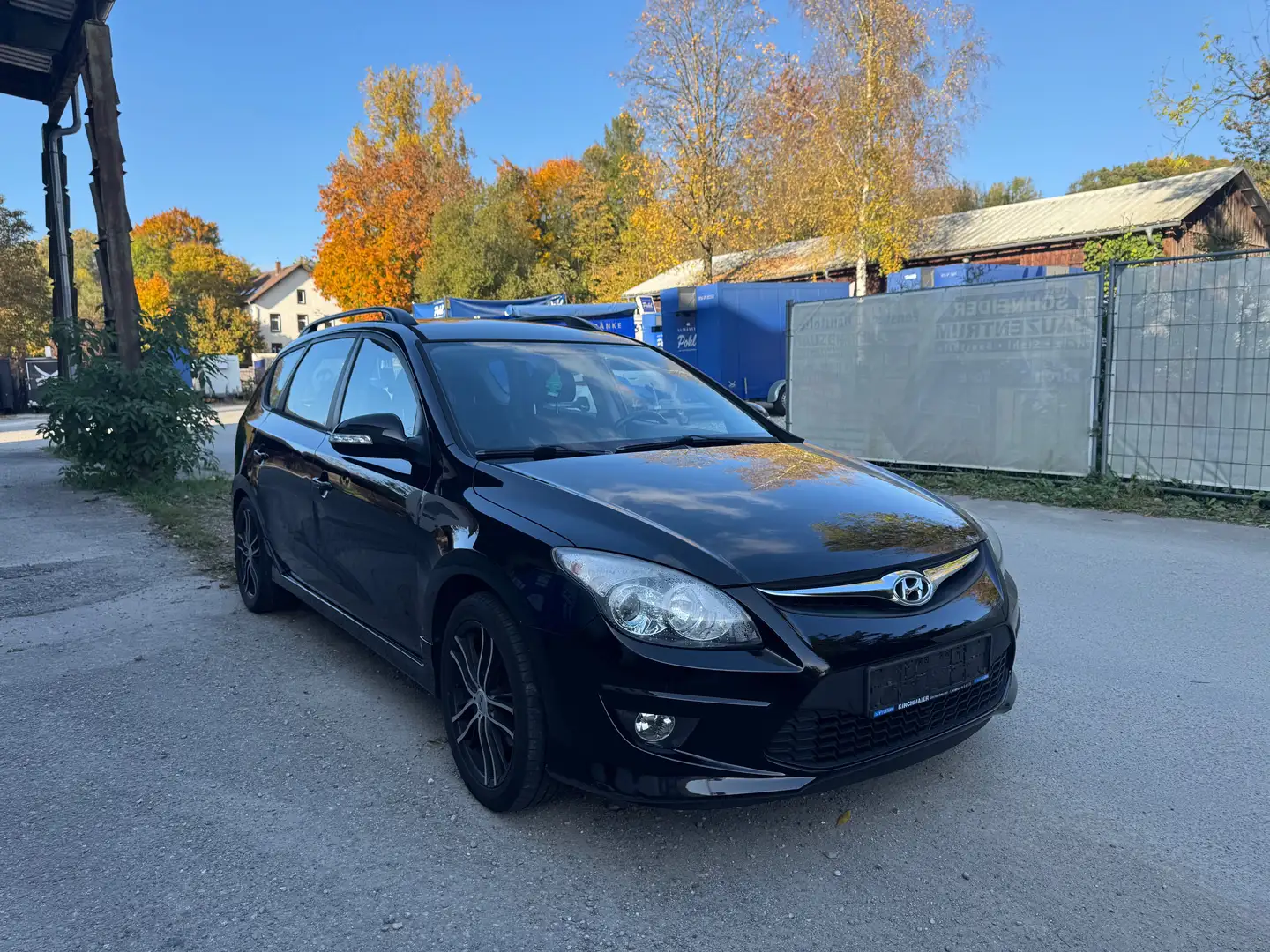 Hyundai i30 i30 1.4 Edition 20 /Klima / 8 Fachbereift Schwarz - 1