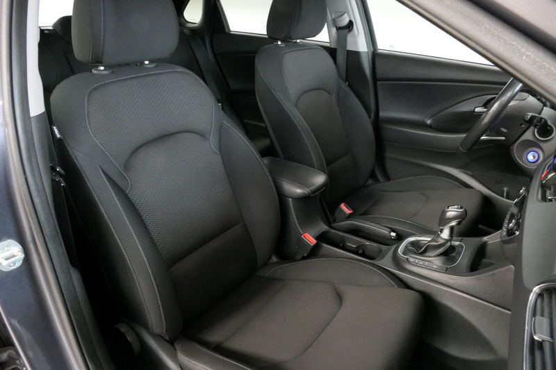 Hyundai i30 Intro *LED*NAV*KAM*PDC*SHZ*TEL*KLIMA* — photo 8