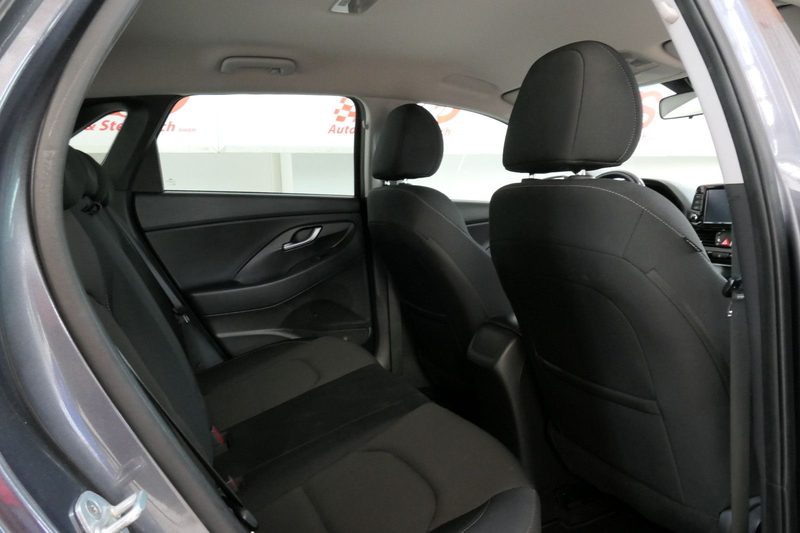 Hyundai i30 Intro *LED*NAV*KAM*PDC*SHZ*TEL*KLIMA* — photo 11