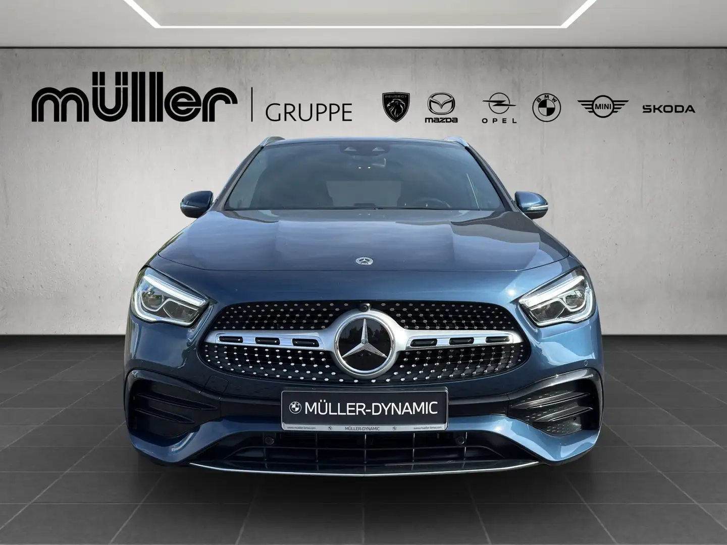 Mercedes-Benz GLA 250 E AMG LINE LED TEMPOMAT AHK Blauw - 2