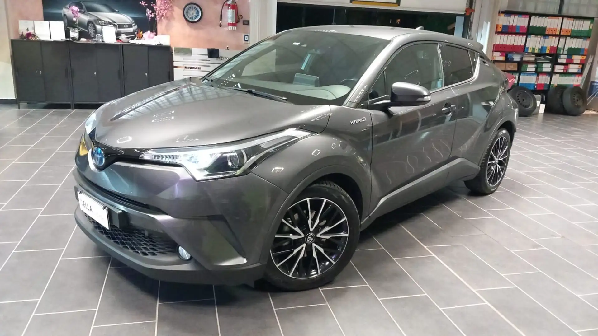 Toyota C-HR C-HR I 2016 1.8h Trend 2wd e-cvt Gris - 1