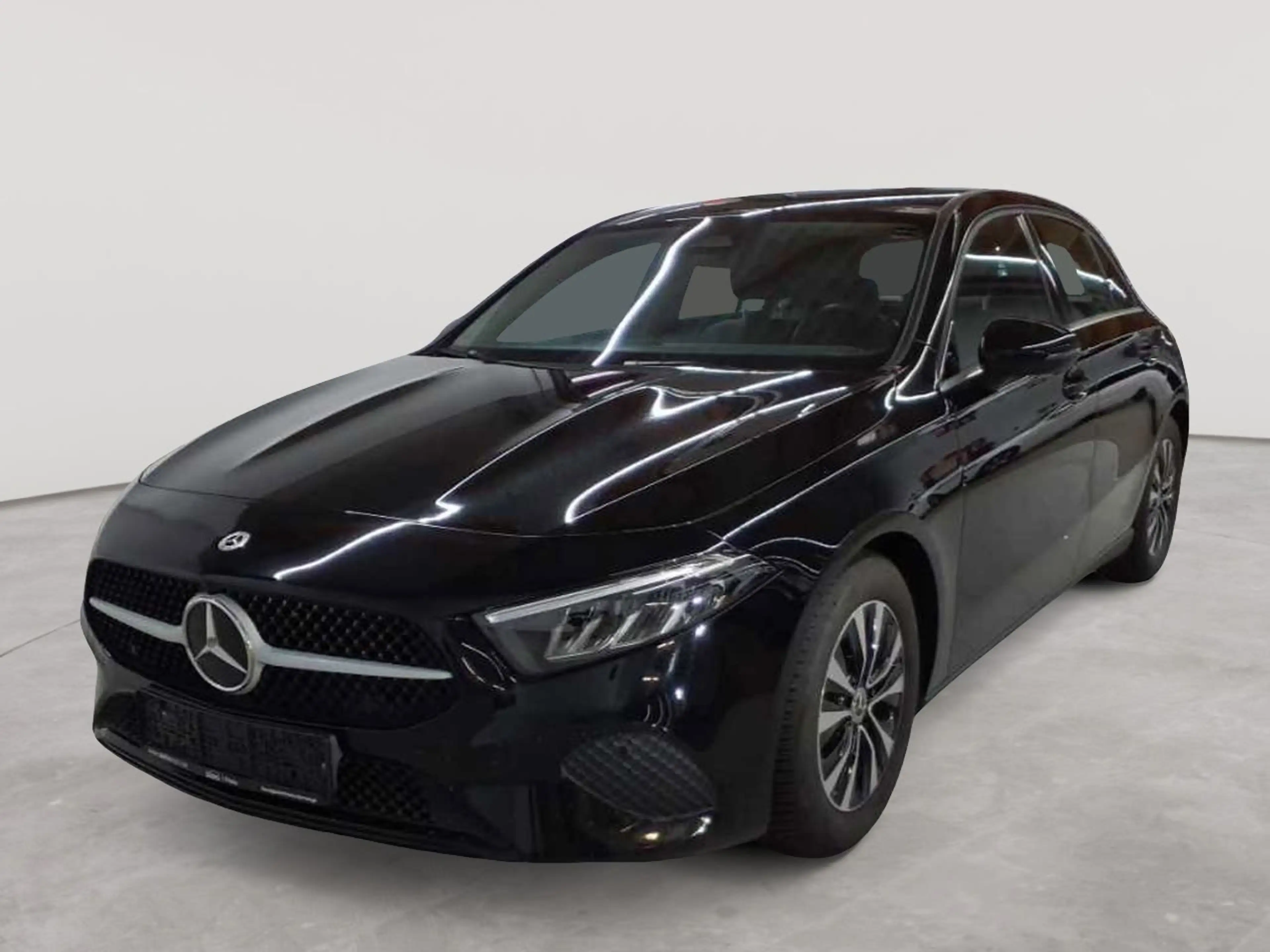 Mercedes-Benz A 180 A 180 7G-DCT Entry AdvancedP KAM SHZ — photo 2