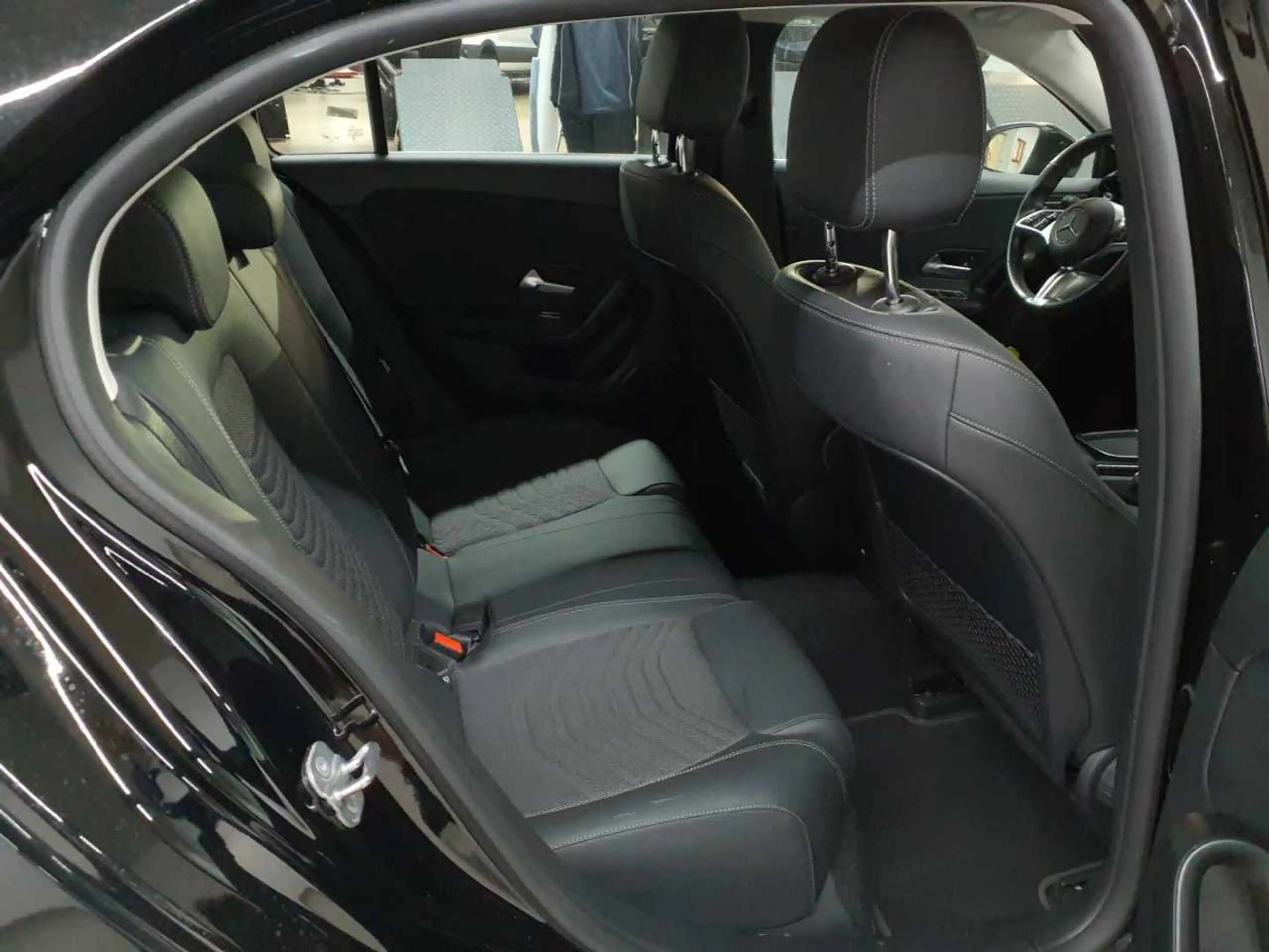 Mercedes-Benz A 180 A 180 7G-DCT Entry AdvancedP KAM SHZ — photo 14