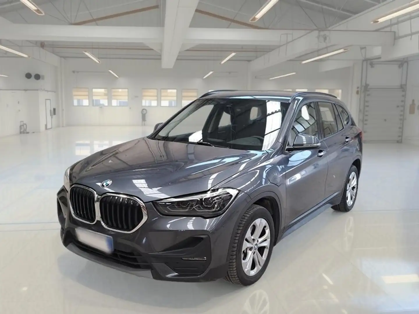 BMW X1 xDrive 25e Business Advantage automatico - 1