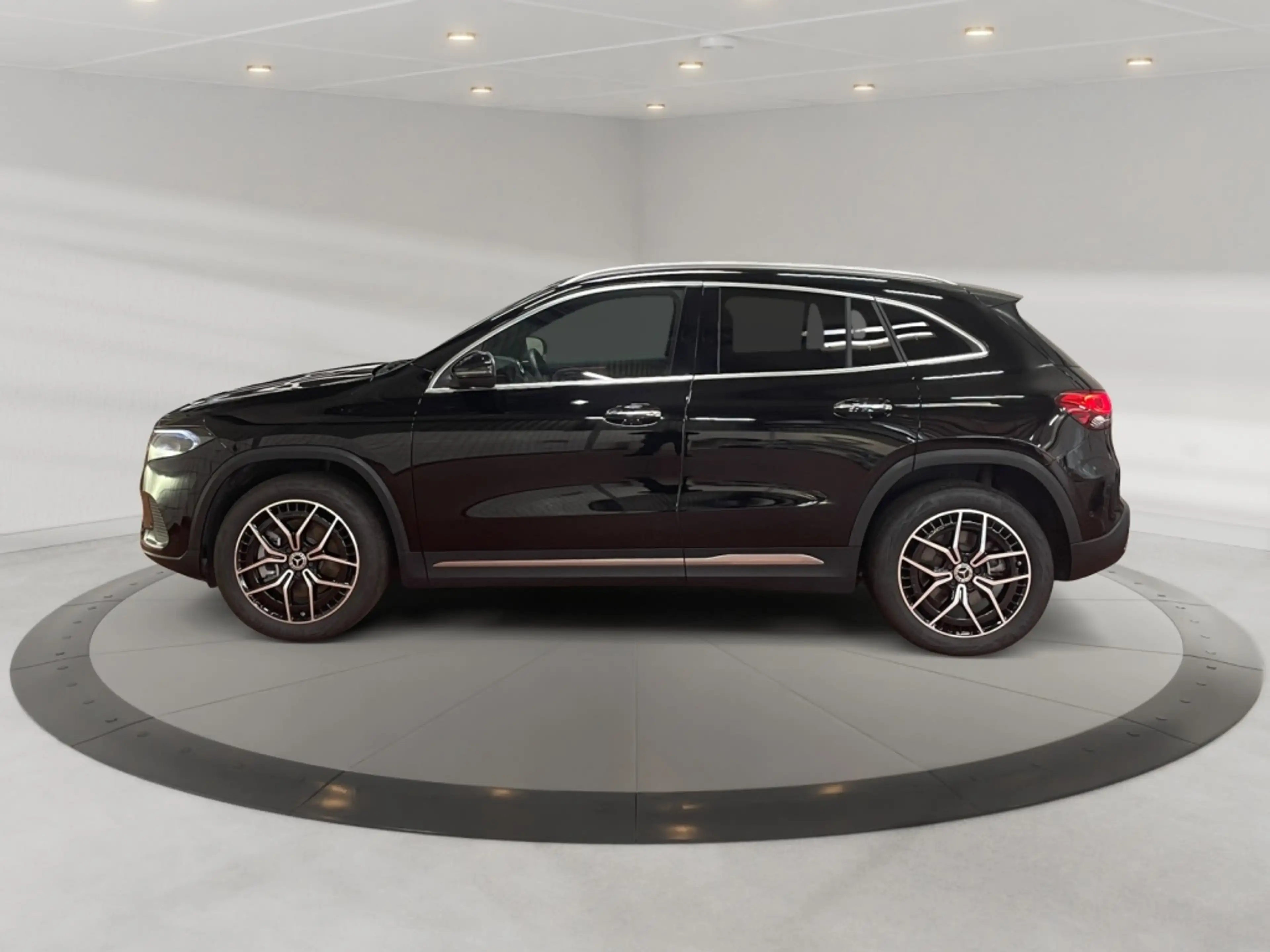 Mercedes-Benz EQA 300 4matic Progressive AMG+MBUX+Progressive — photo 5