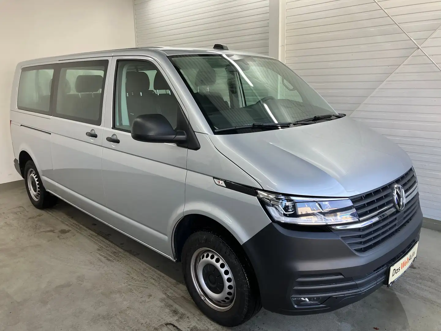Volkswagen T6.1 Transporter Kombi LR TDI Argent - 1