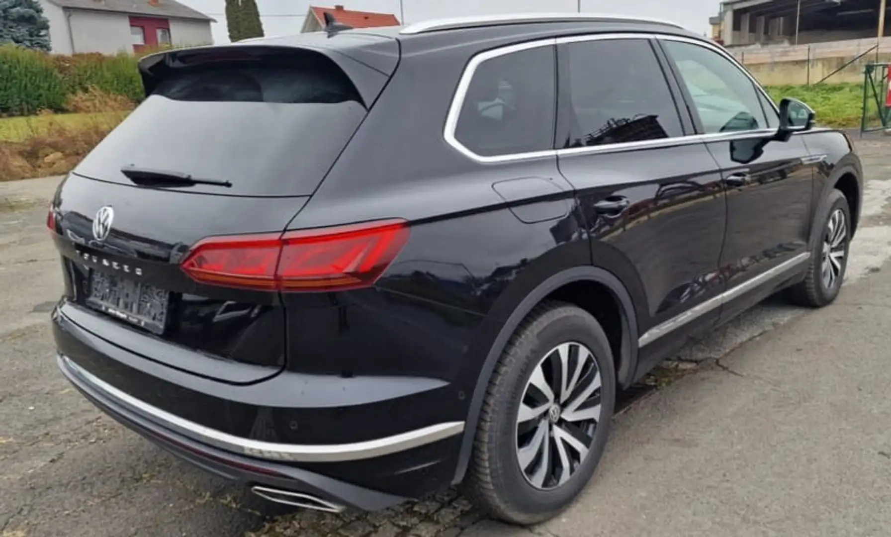 Volkswagen Touareg Edition - TDI SCR 4 MOTION AUT. Schwarz - 2