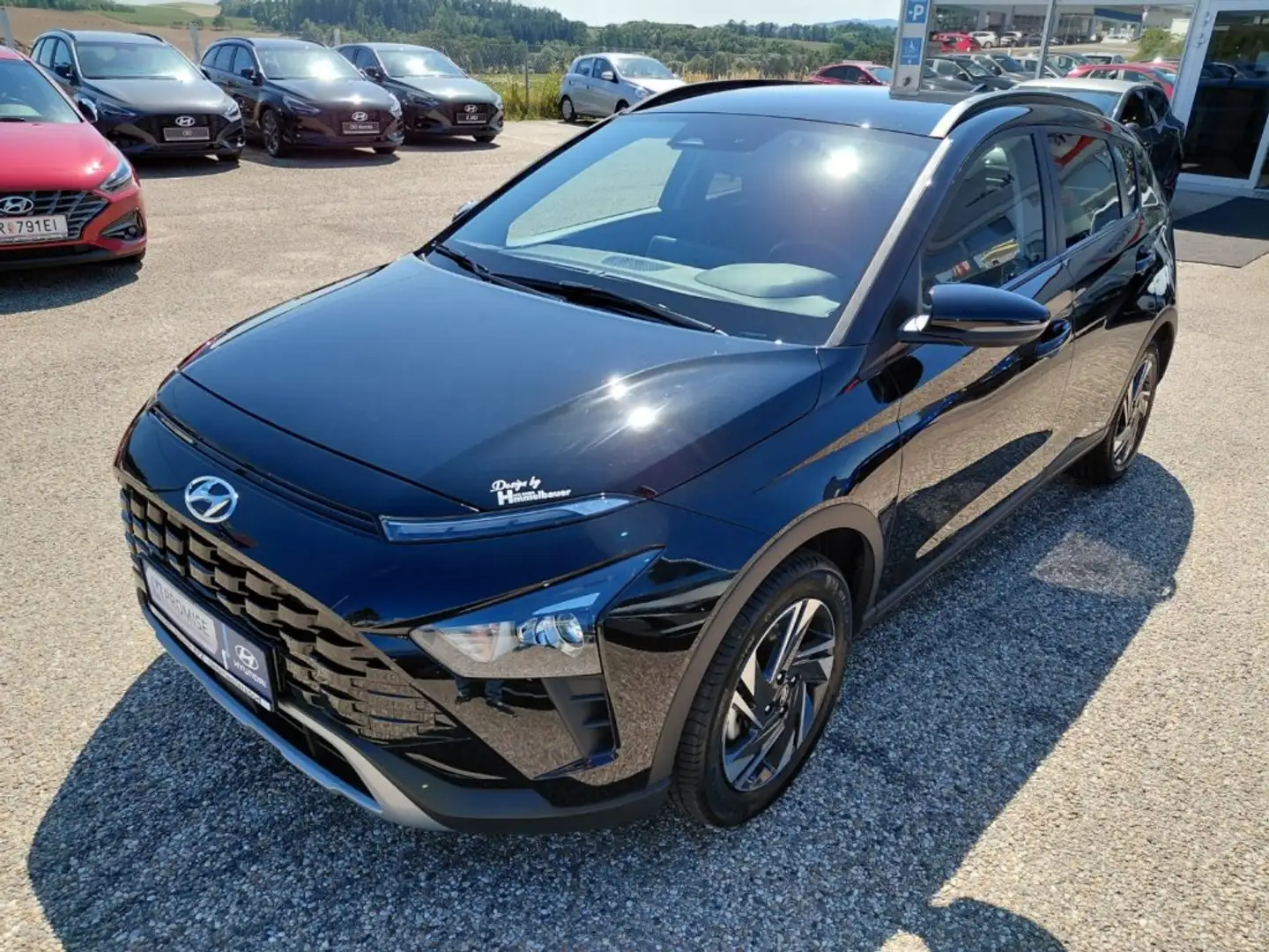 Hyundai BAYON i-Line Plus 1,2 MPI Schwarz - 1
