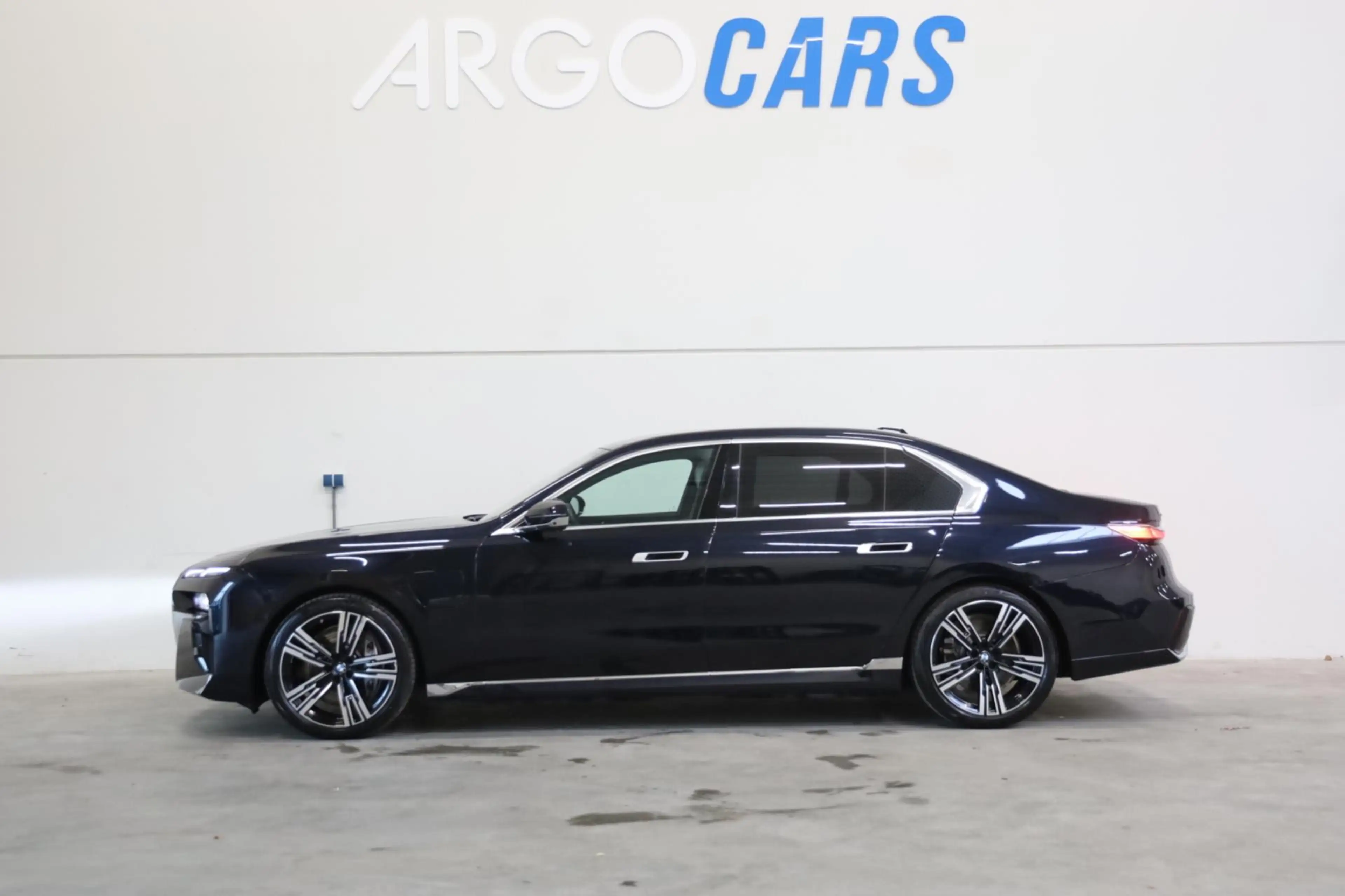 BMW 750 7-serie 750e xDrive Pro M-Sportpakket 2026 LED HUD — photo 2