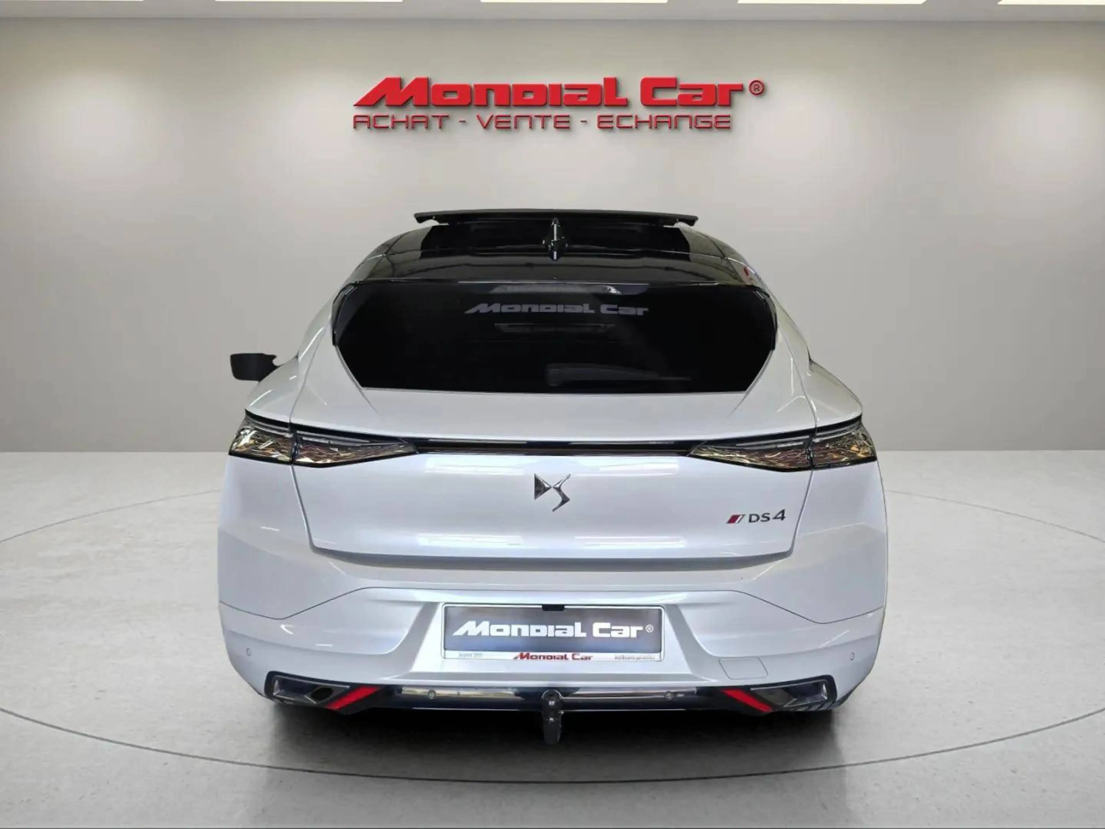 DS Automobiles DS 4 DS 4 1.5 BOITE AUTO- CAR PLAY - TOIT OUVRANT — photo 5
