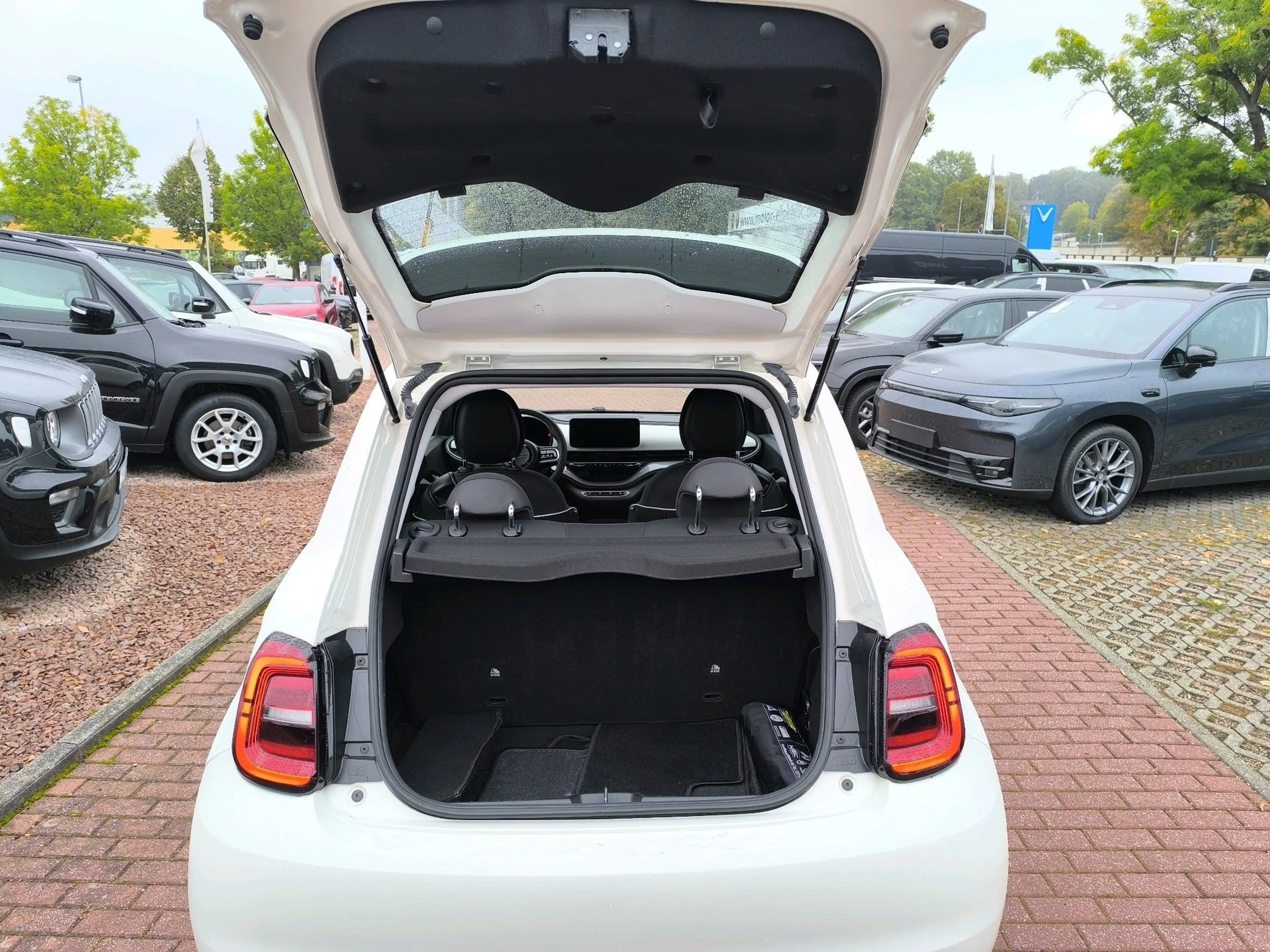 Fiat 500 e Basis — photo 8