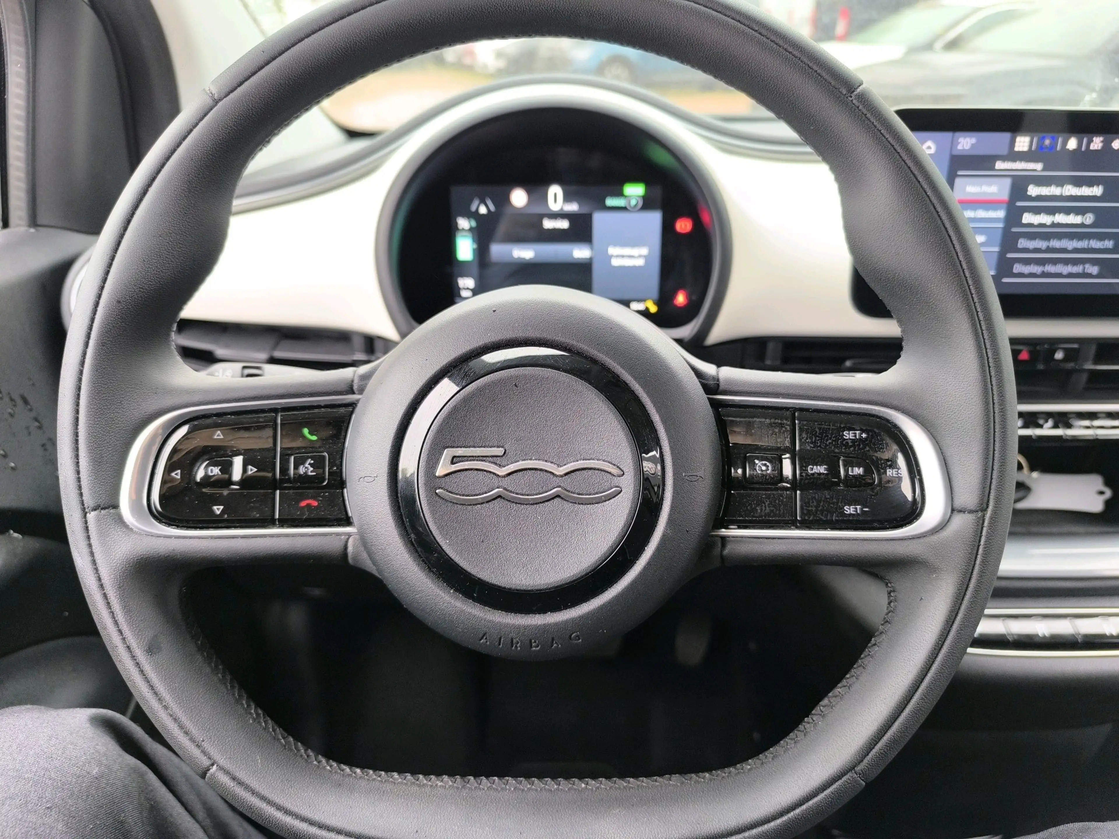 Fiat 500 e Basis — photo 12