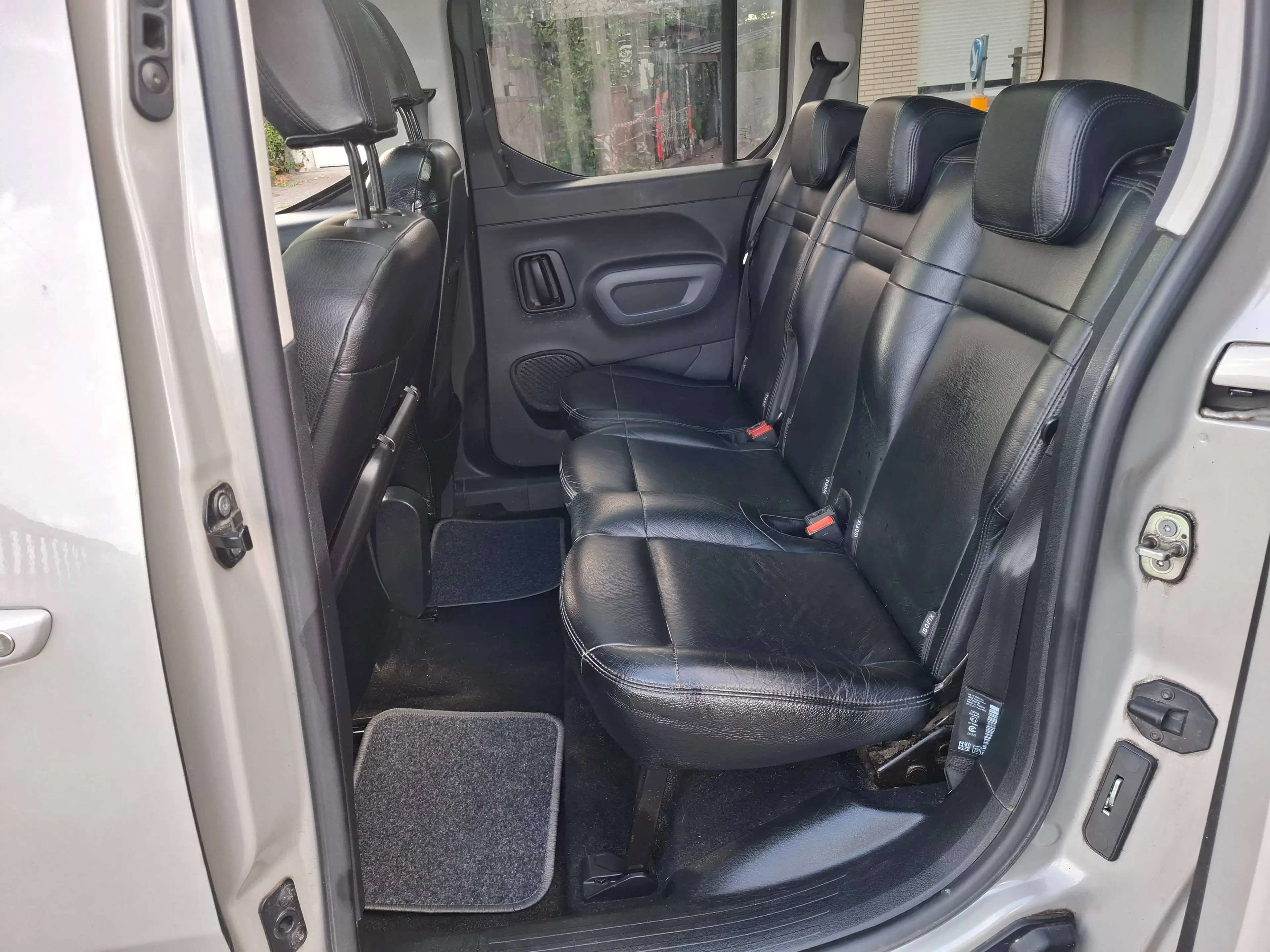 Citroen Berlingo Berlingo 1.2 PureTech M Shine  AUTOMATIQUE — photo 10
