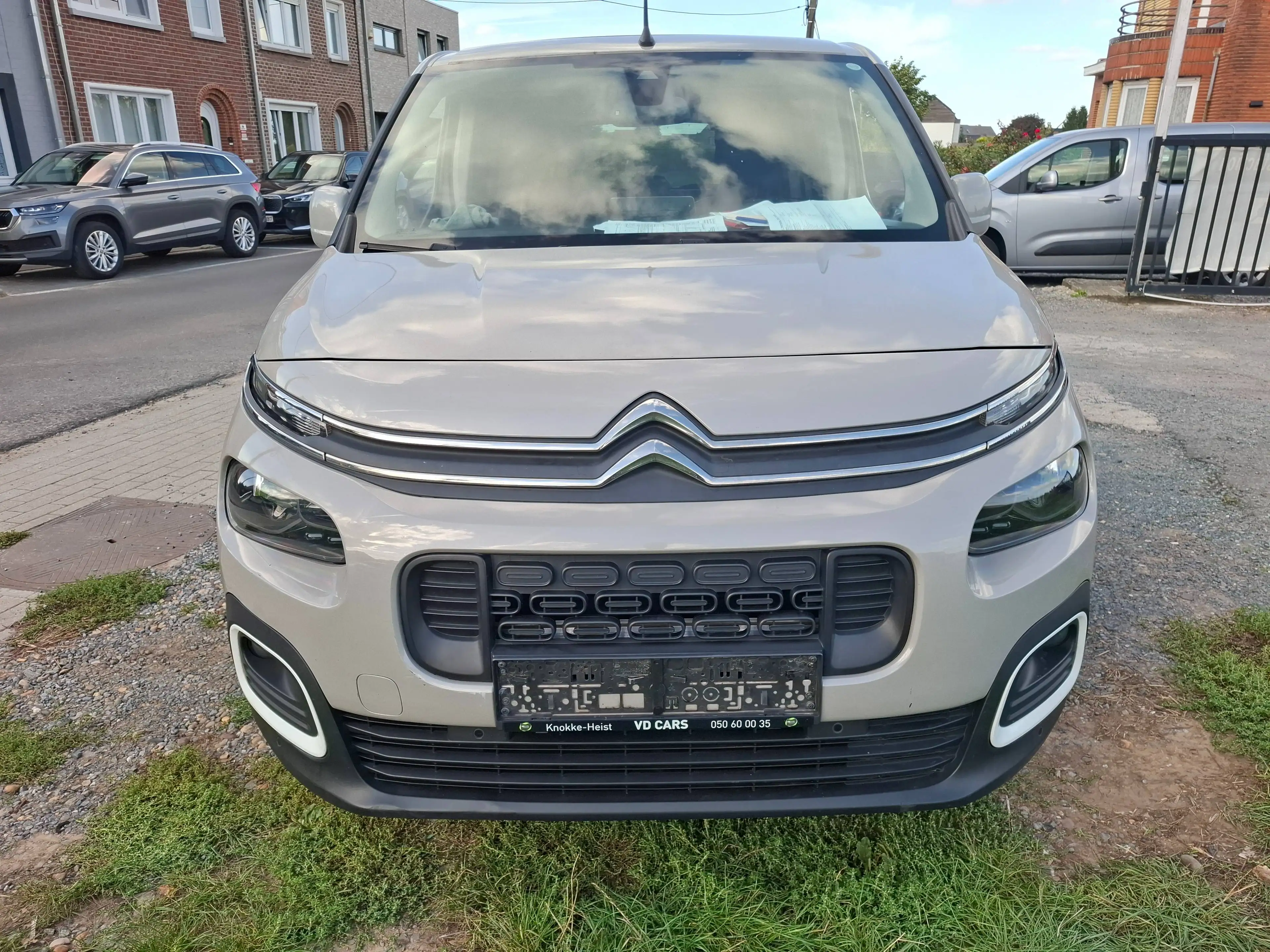 Citroen Berlingo Berlingo 1.2 PureTech M Shine  AUTOMATIQUE — photo 4