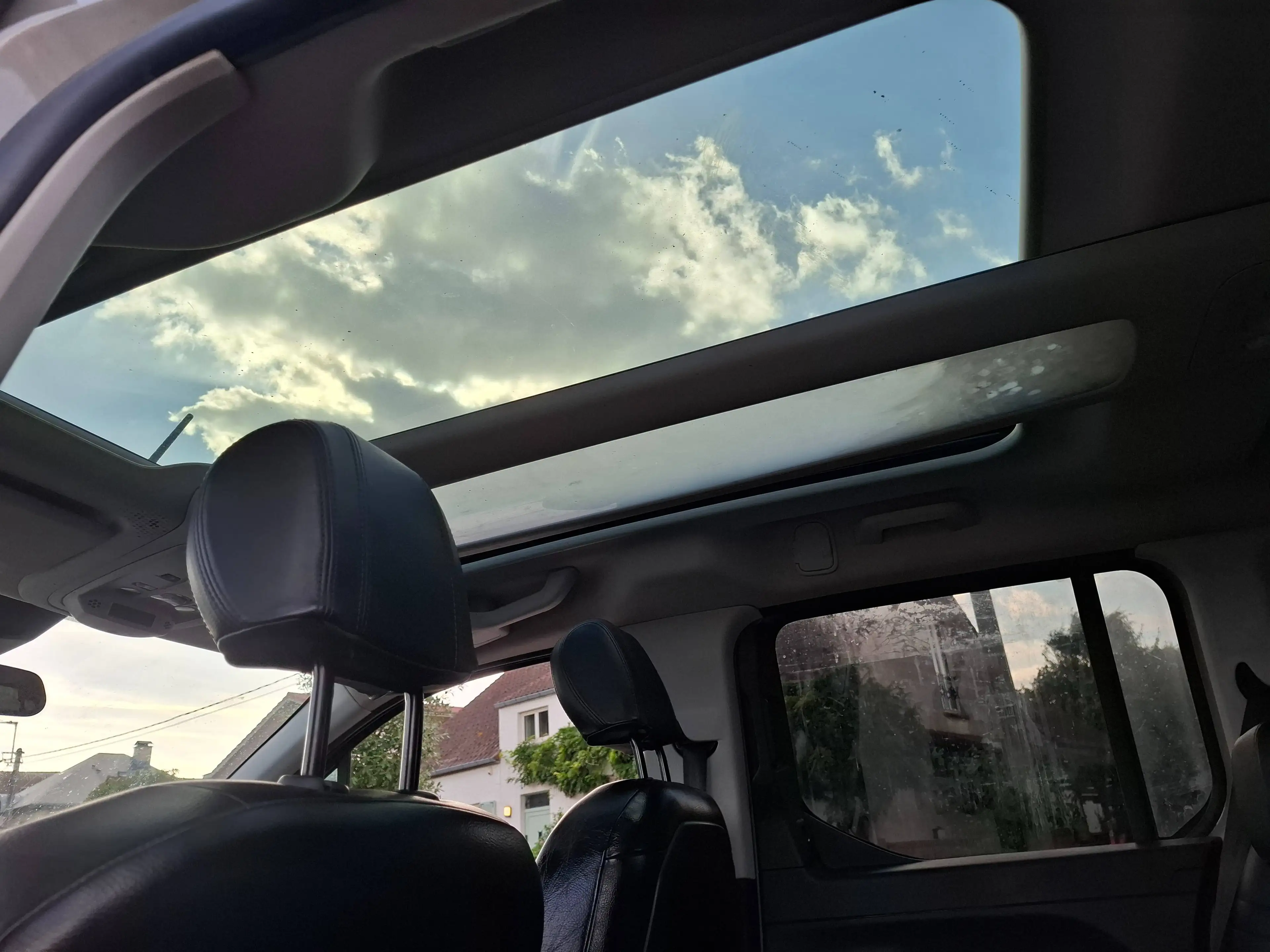Citroen Berlingo Berlingo 1.2 PureTech M Shine  AUTOMATIQUE — photo 11