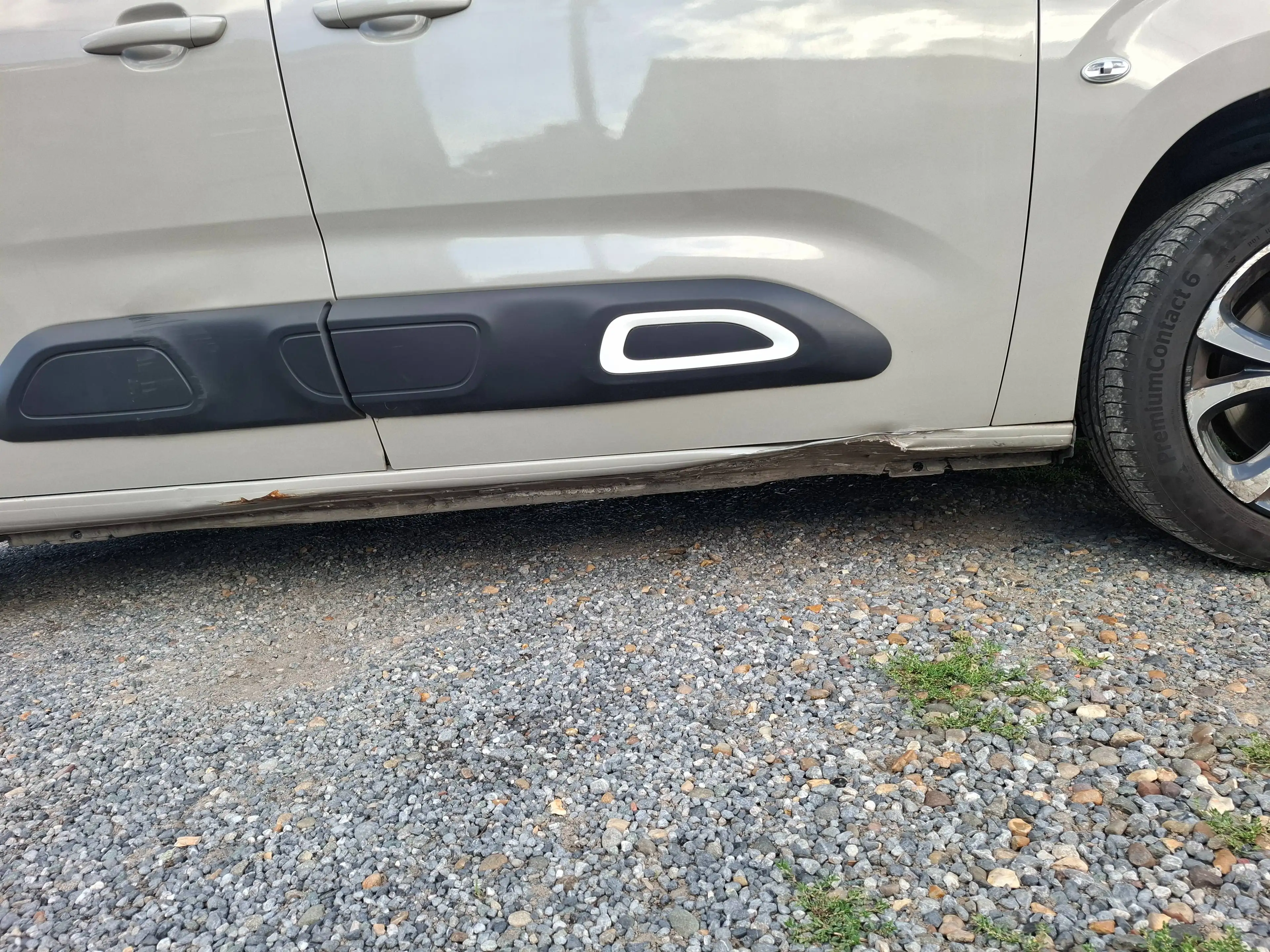 Citroen Berlingo Berlingo 1.2 PureTech M Shine  AUTOMATIQUE — photo 6