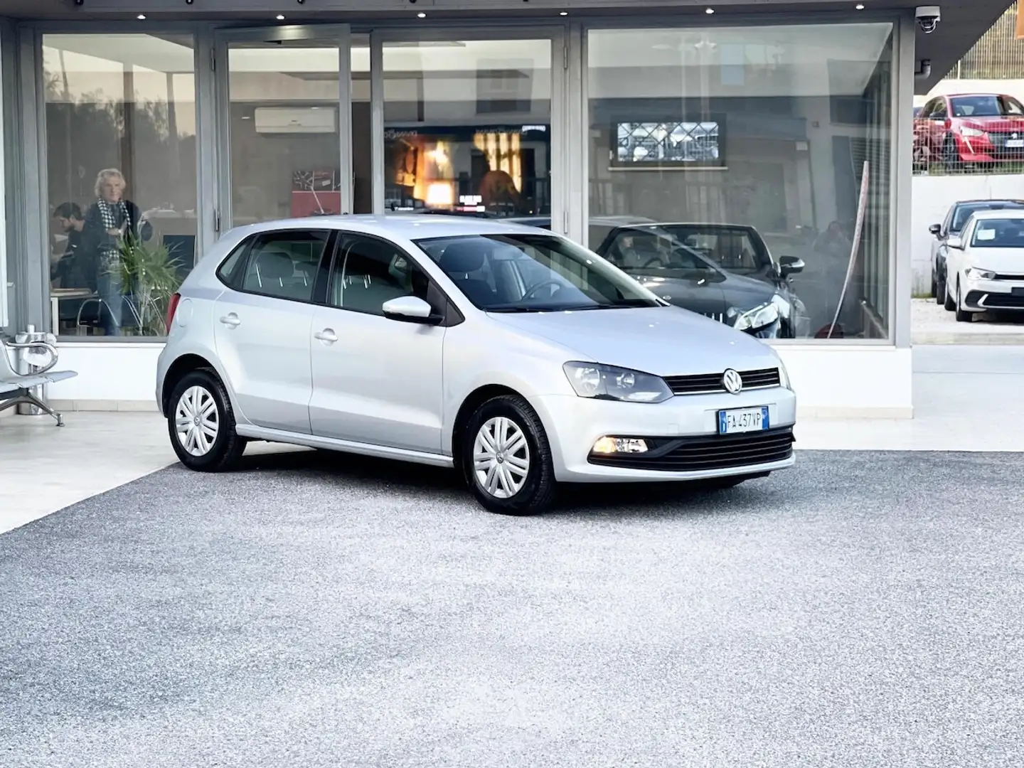 Volkswagen Polo Volkswagen Polo 1.4 75CV E6 Neo Diesel - 2015 Grijs - 1