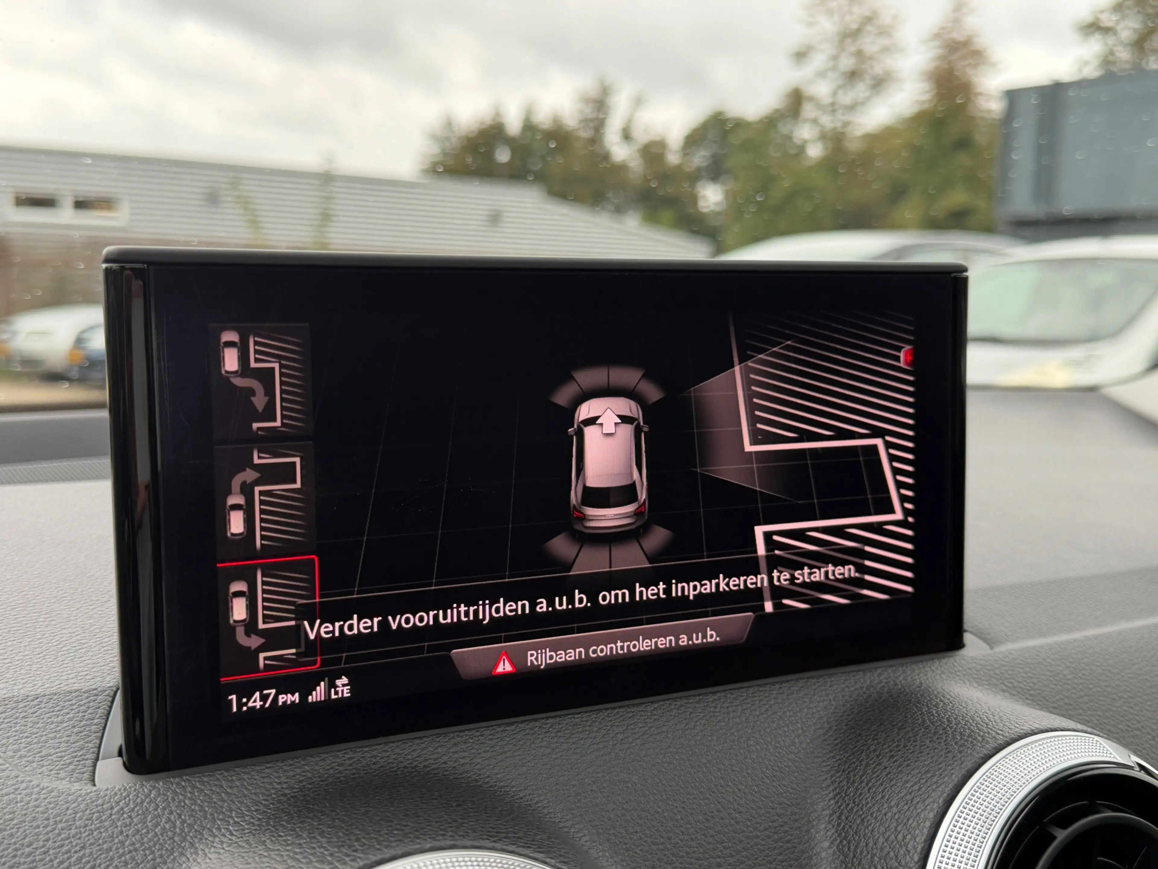 Audi Q2 30 TFSI S Edition Pano|Leder|Stoelverwarming — photo 17
