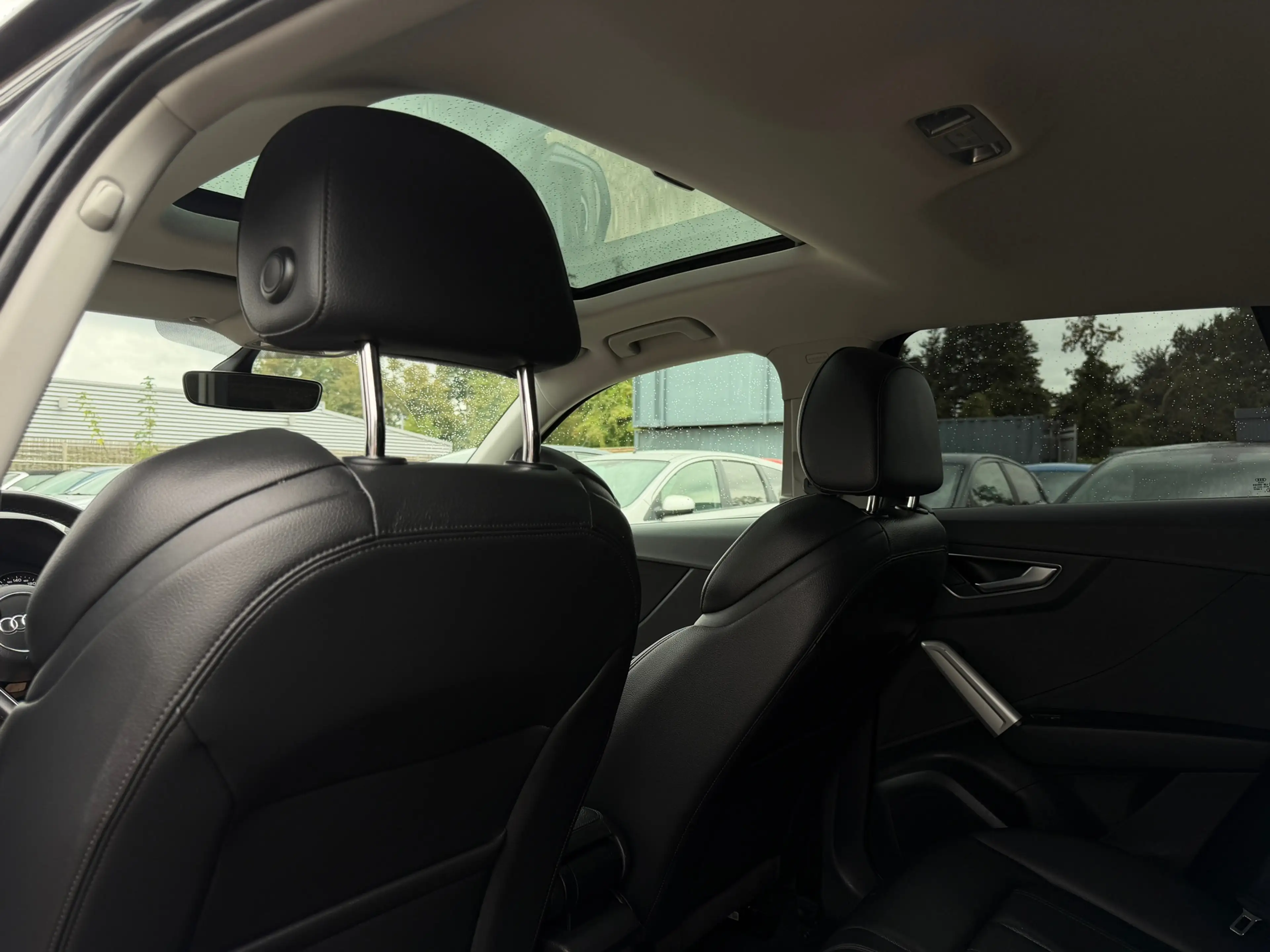 Audi Q2 30 TFSI S Edition Pano|Leder|Stoelverwarming — photo 9