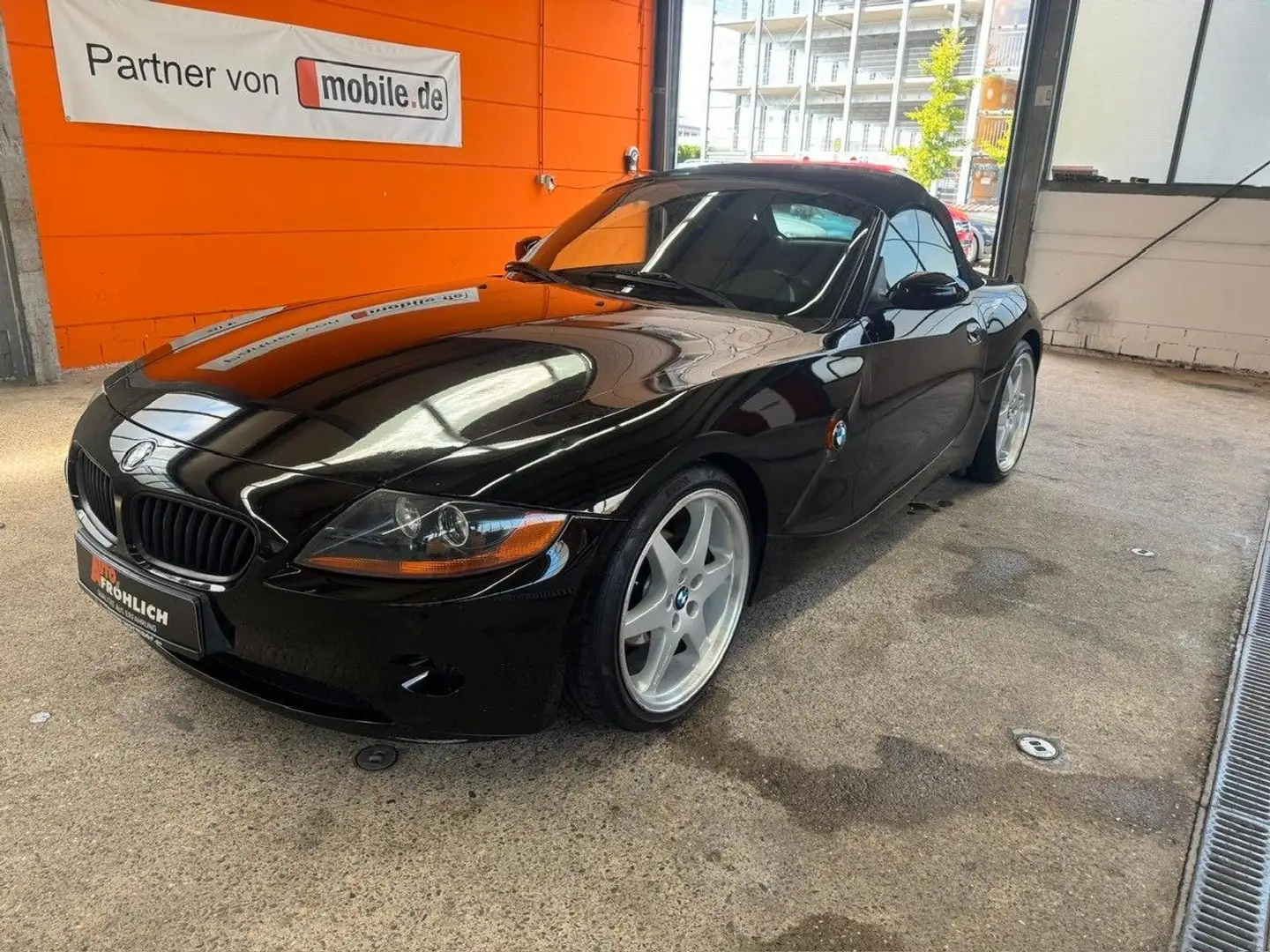 BMW Z4 Roadster 2.2i M Sportfahrwerk 19" Sitzheizung Чорний - 1