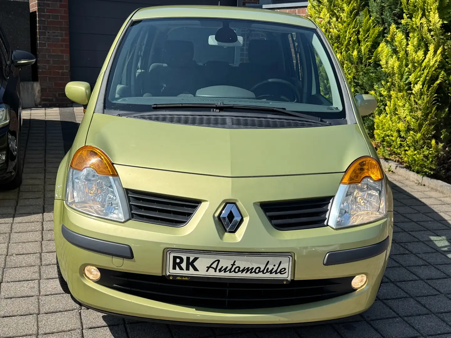 Renault Modus 1.6 16V Dynamique TÜV neu Grün - 2