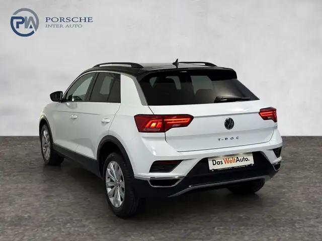 Volkswagen T-Roc view 5