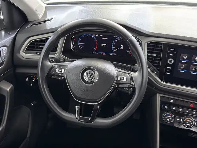 Volkswagen T-Roc view 8