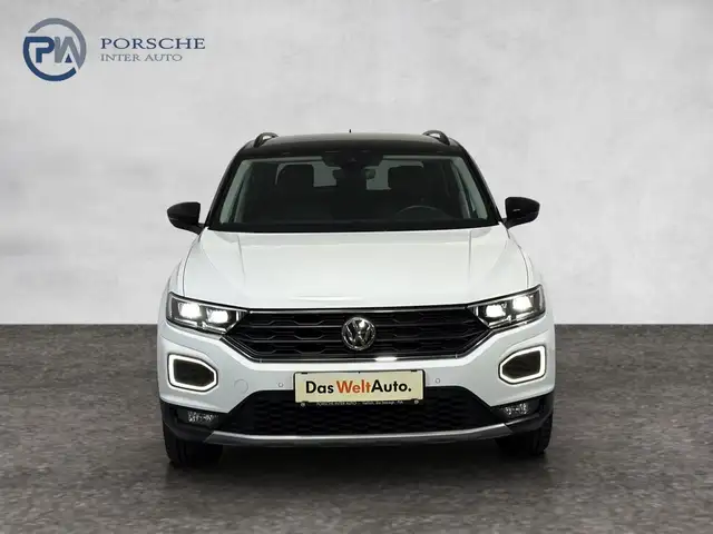 Volkswagen T-Roc view 2
