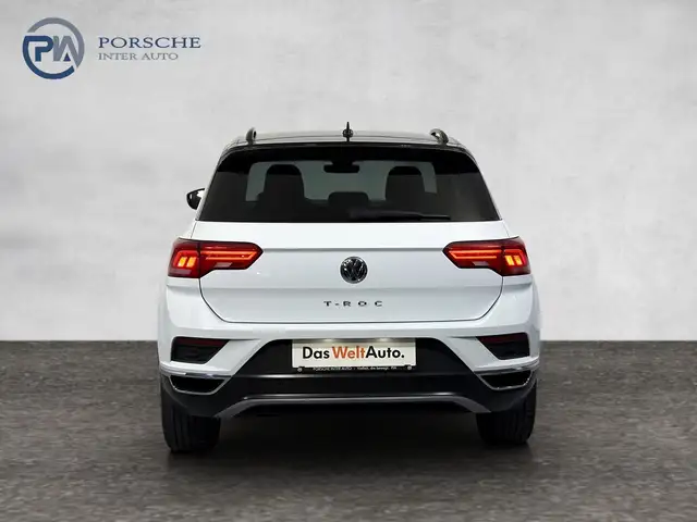 Volkswagen T-Roc view 4