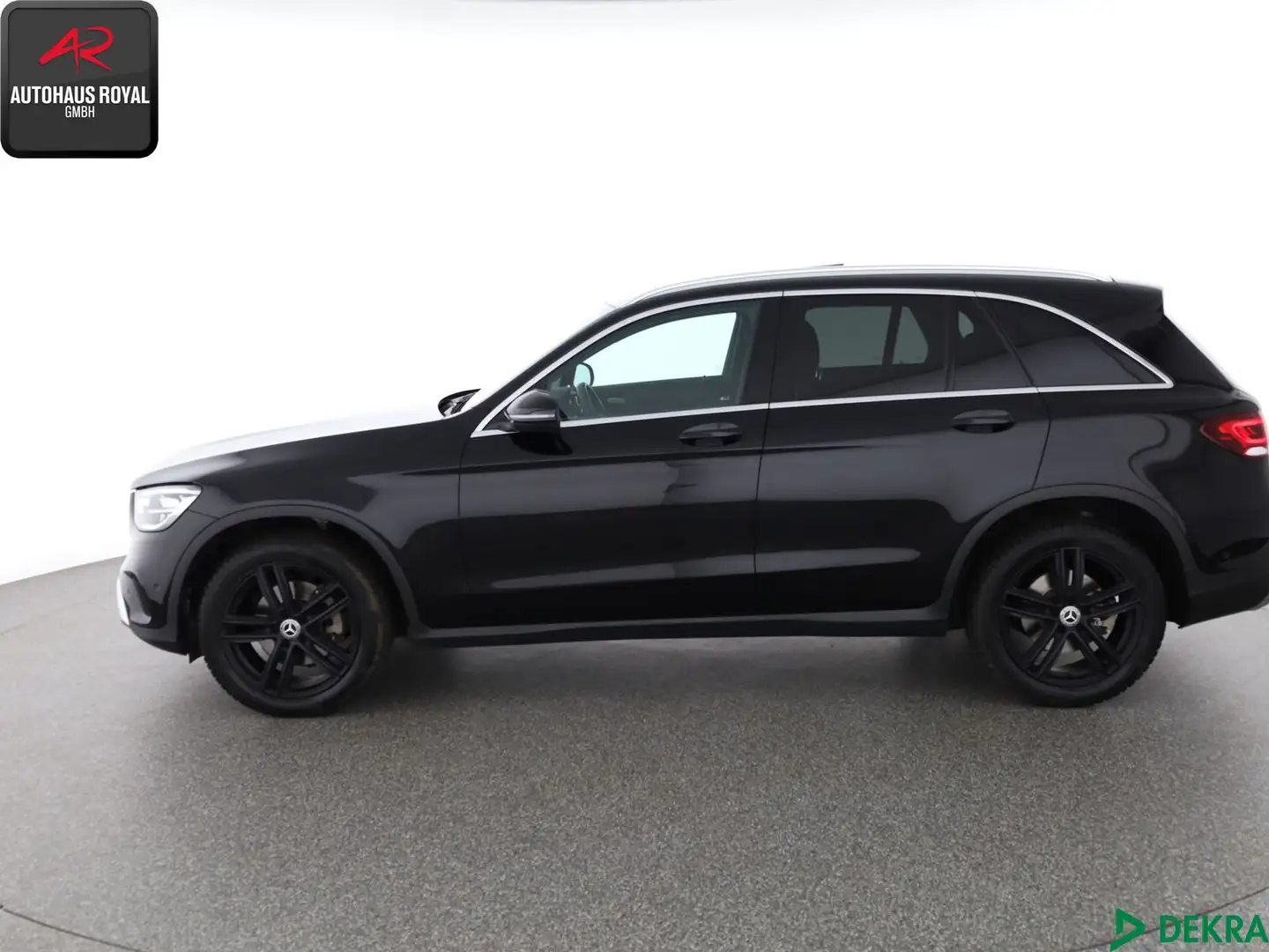 Mercedes-Benz GLC 200 GLC 200 d 4M AMG 19Z PANO,BURMESTER,KAMERA,1HAND Fekete - 2