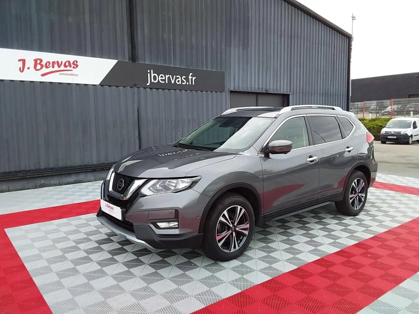 Nissan X-Trail 2.0 dCi 177 All-Mode 4x4-i 5places N-Connecta Gris - 1