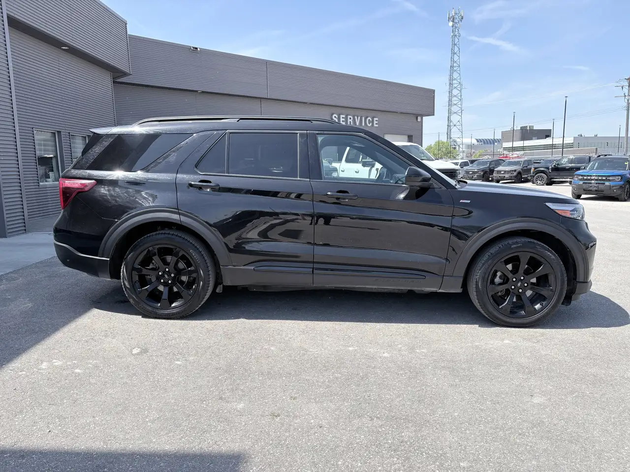 Ford Explorer снимка Ford Explorer