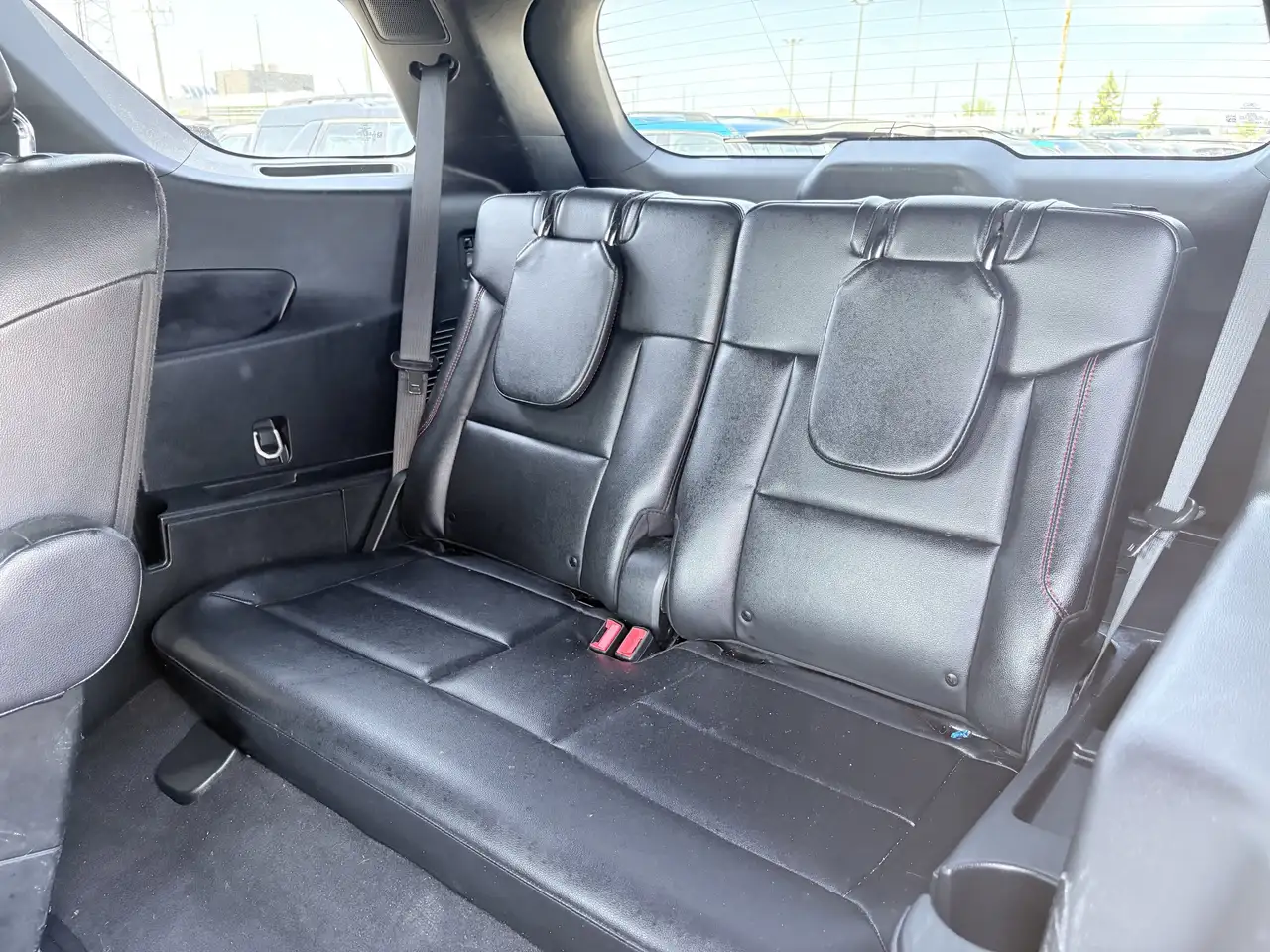 Ford Explorer снимка Ford Explorer
