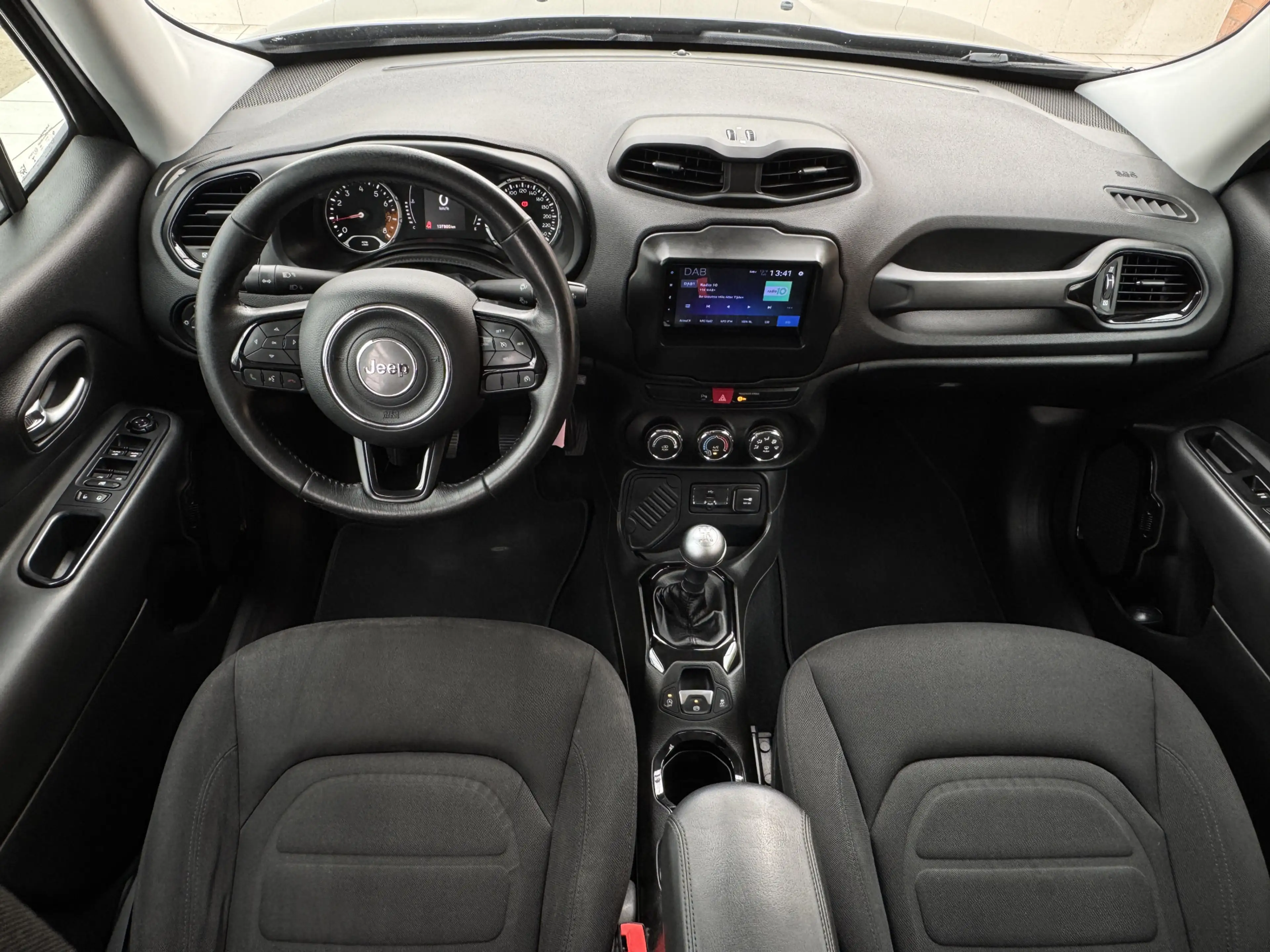 Jeep Renegade 110 E-Torq Black Line | Trekhaak | Carplay/Android — photo 7
