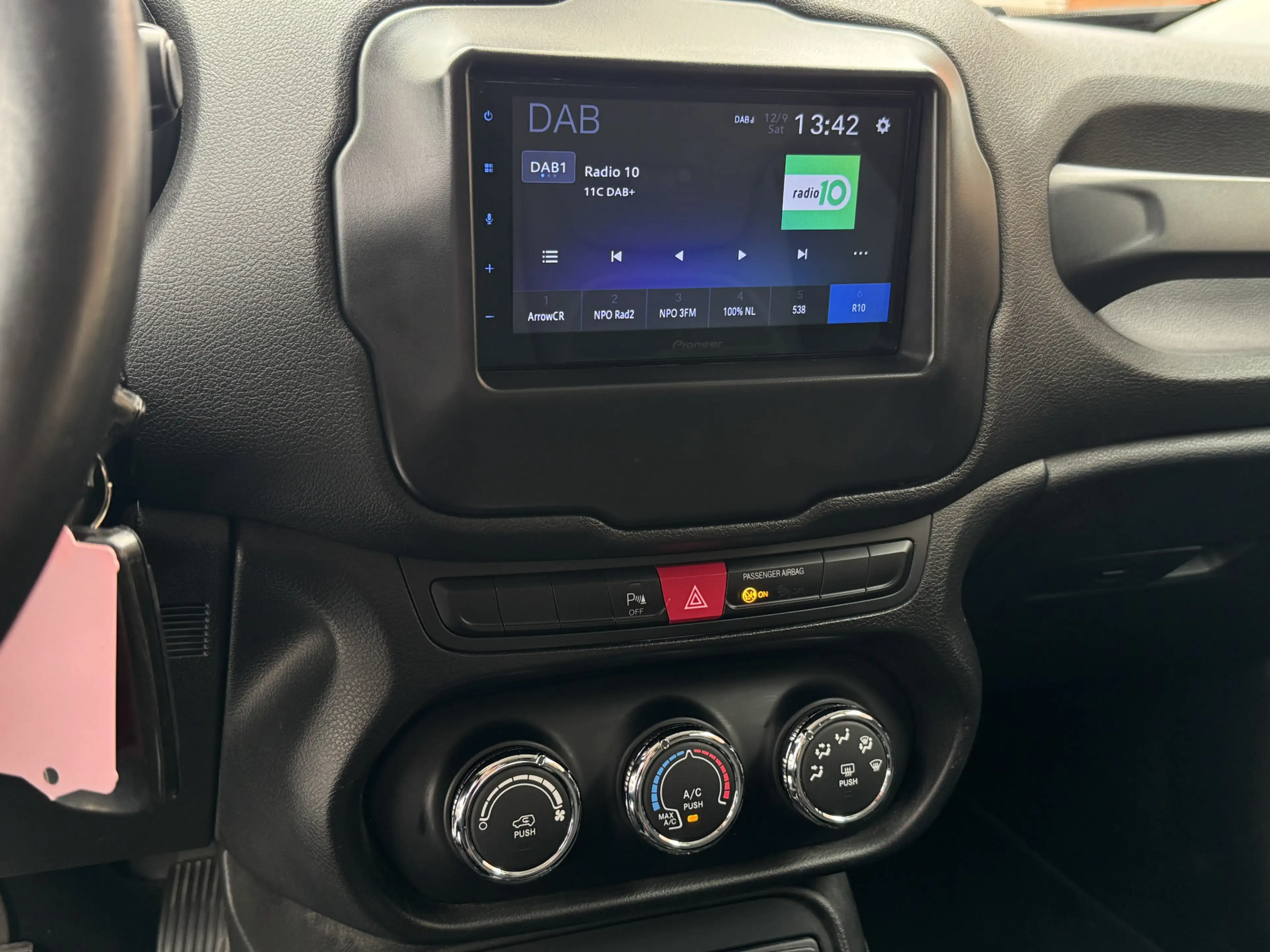 Jeep Renegade 110 E-Torq Black Line | Trekhaak | Carplay/Android — photo 12