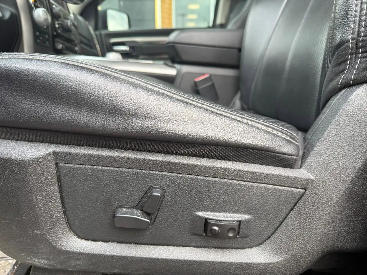 RAM 1500 fotografie RAM 1500